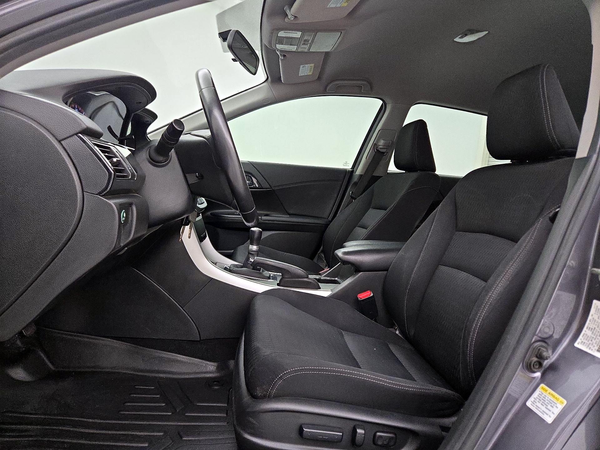 Thumbnail: 2015 Honda Accord - 11