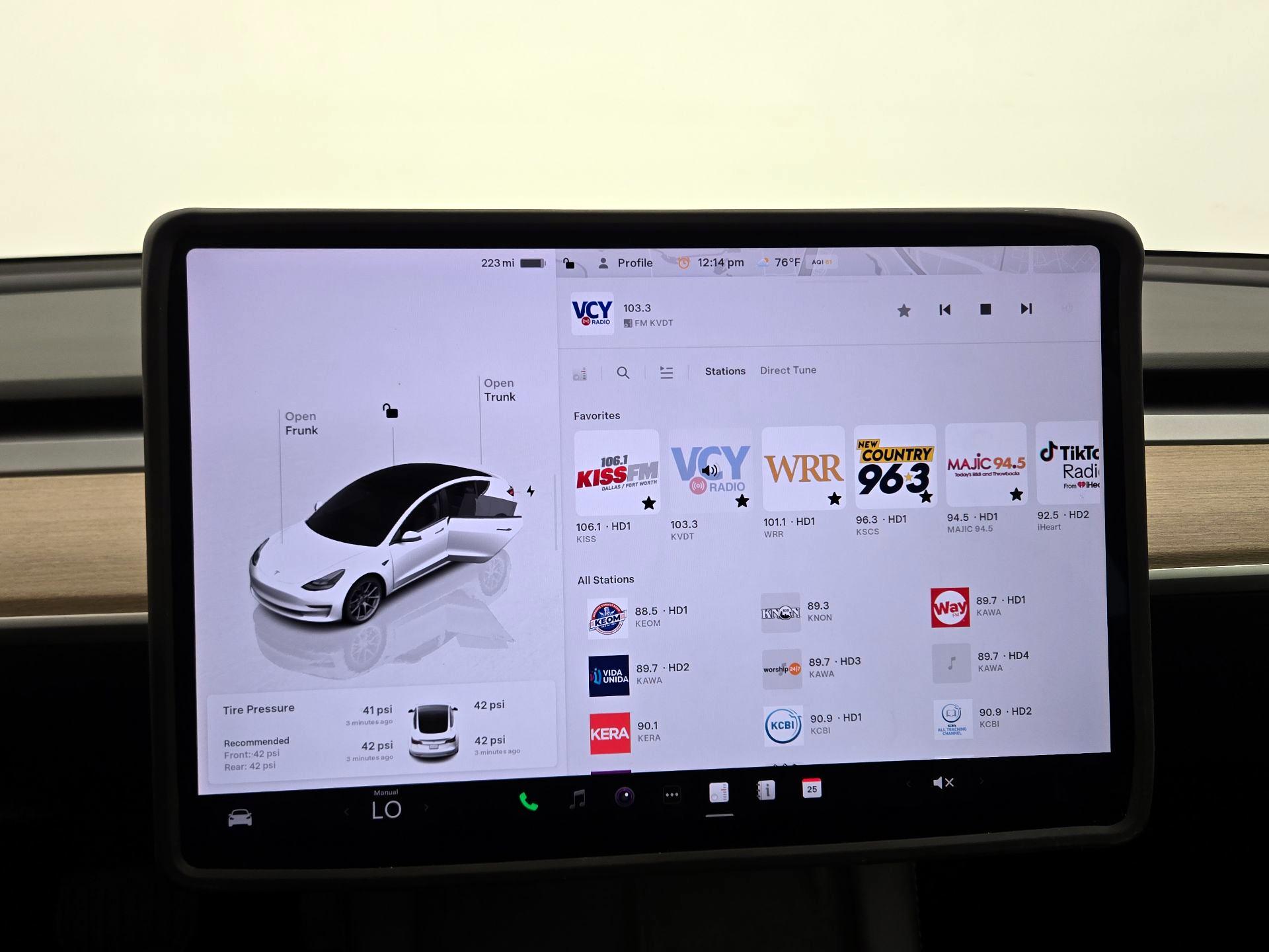 Thumbnail: 2023 Tesla Model 3 - 15