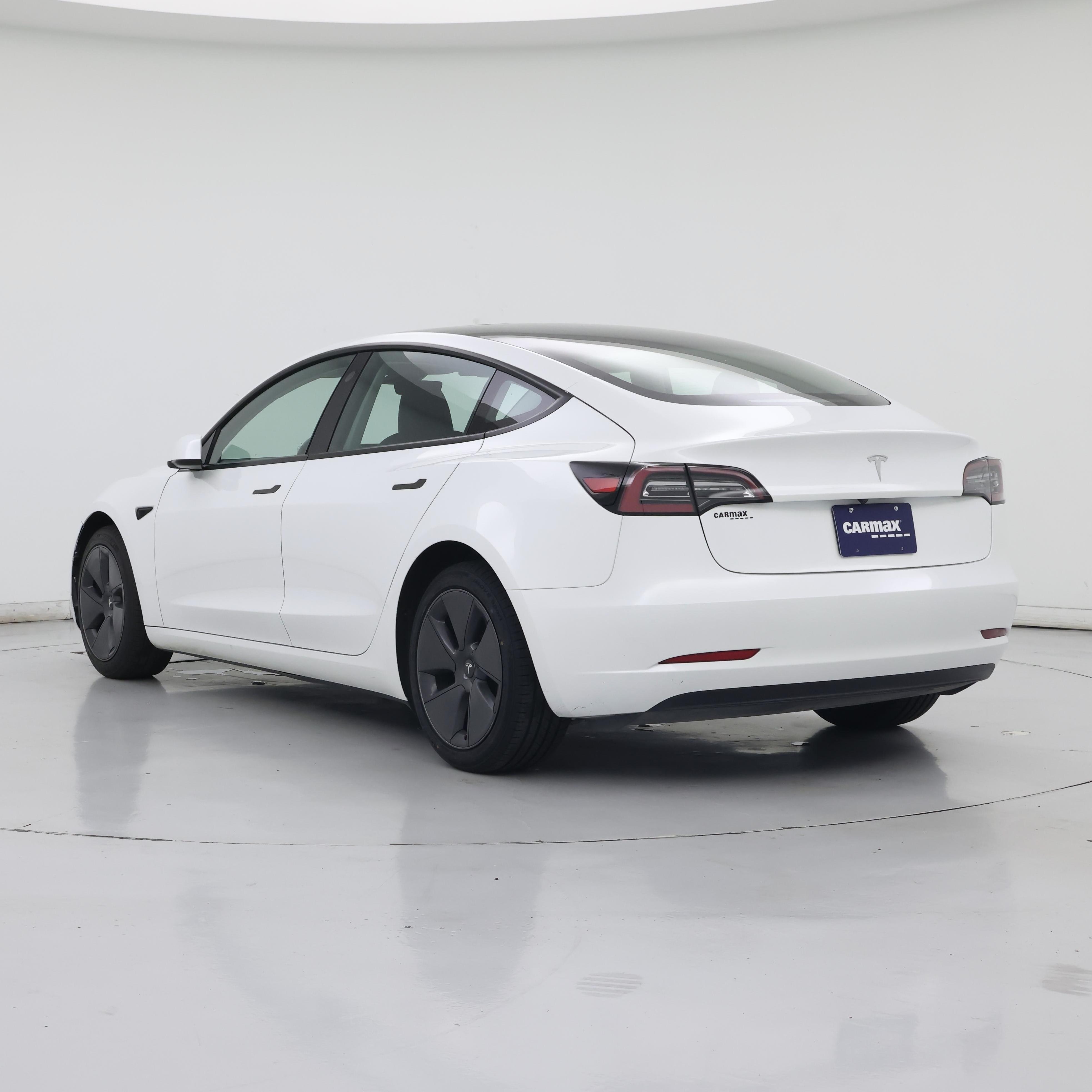 Thumbnail: 2023 Tesla Model 3 - 2