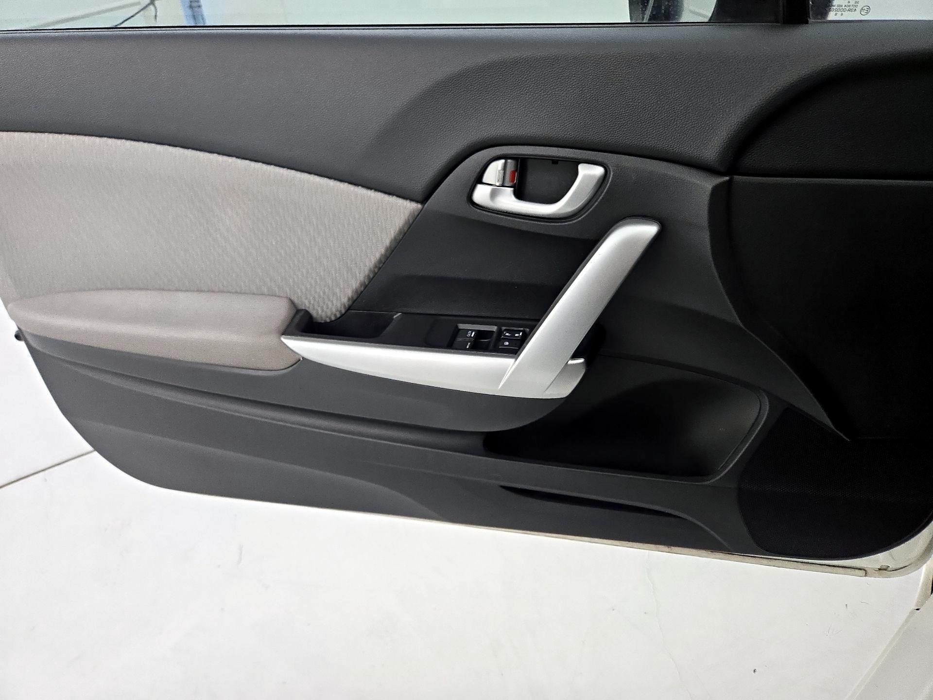 Thumbnail: 2015 Honda Civic - 12