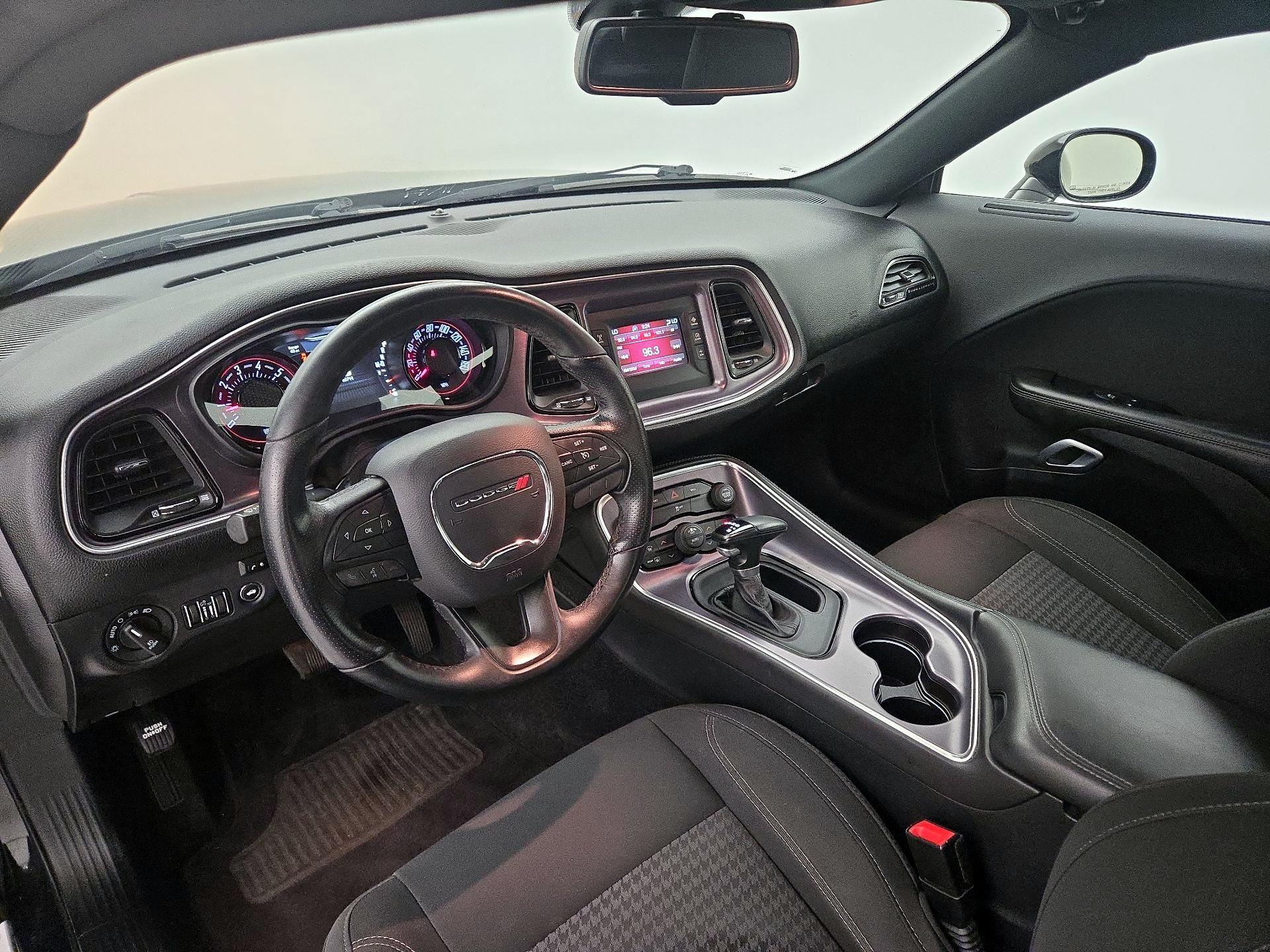 Thumbnail: 2016 Dodge Challenger - 9