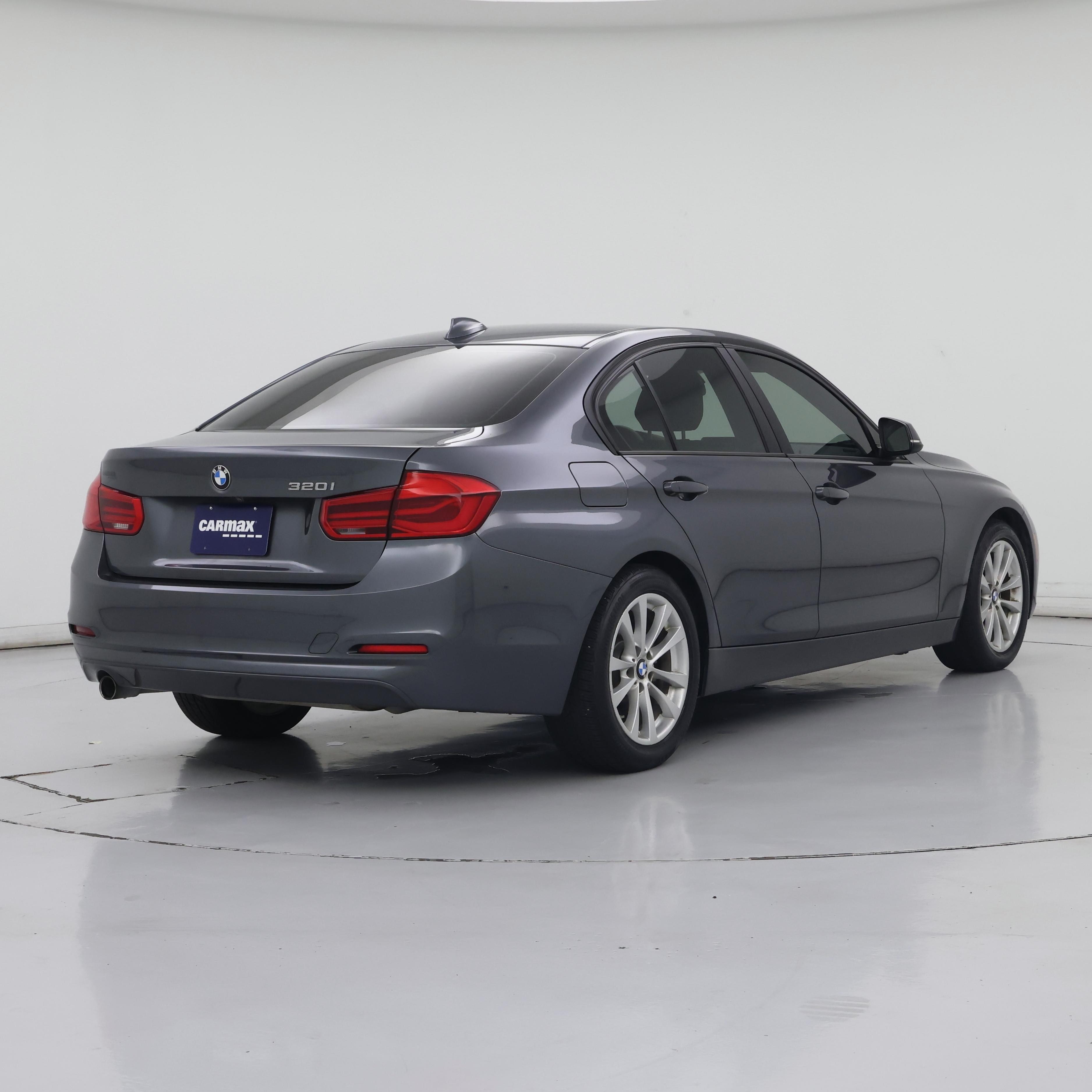 Thumbnail: 2018 BMW 3 Series - 8
