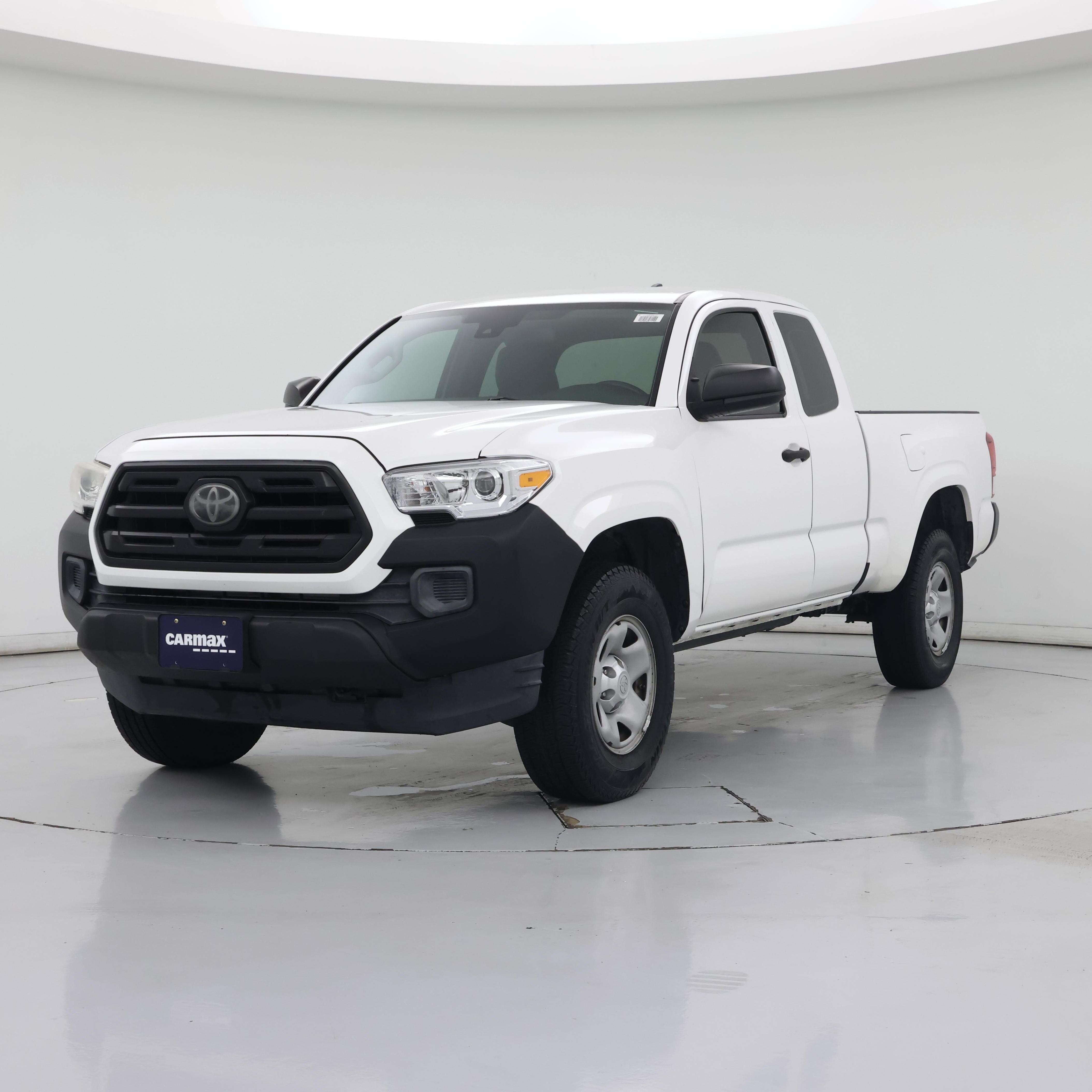 Thumbnail: 2018 Toyota Tacoma - 4