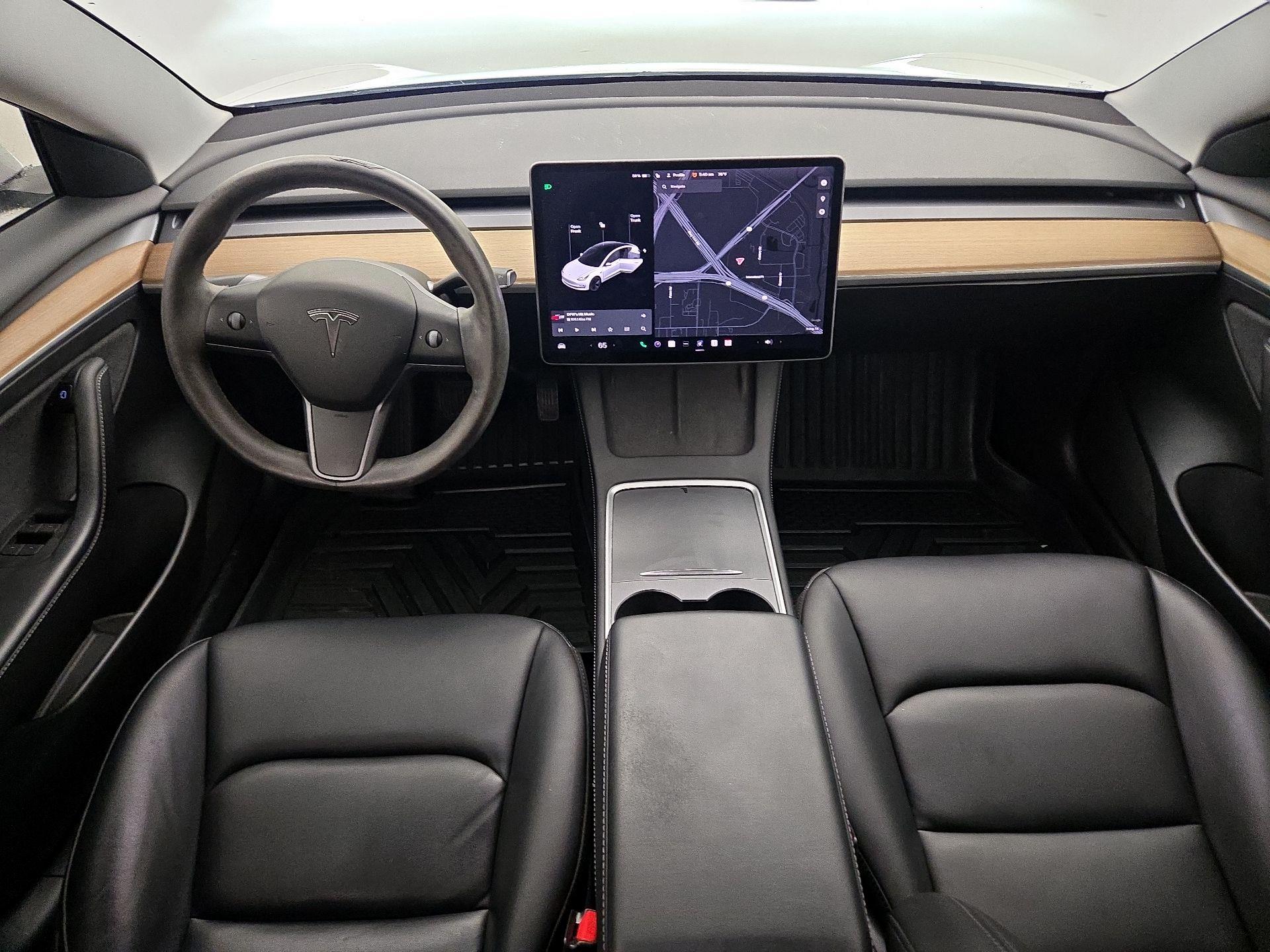 Thumbnail: 2021 Tesla Model 3 - 9
