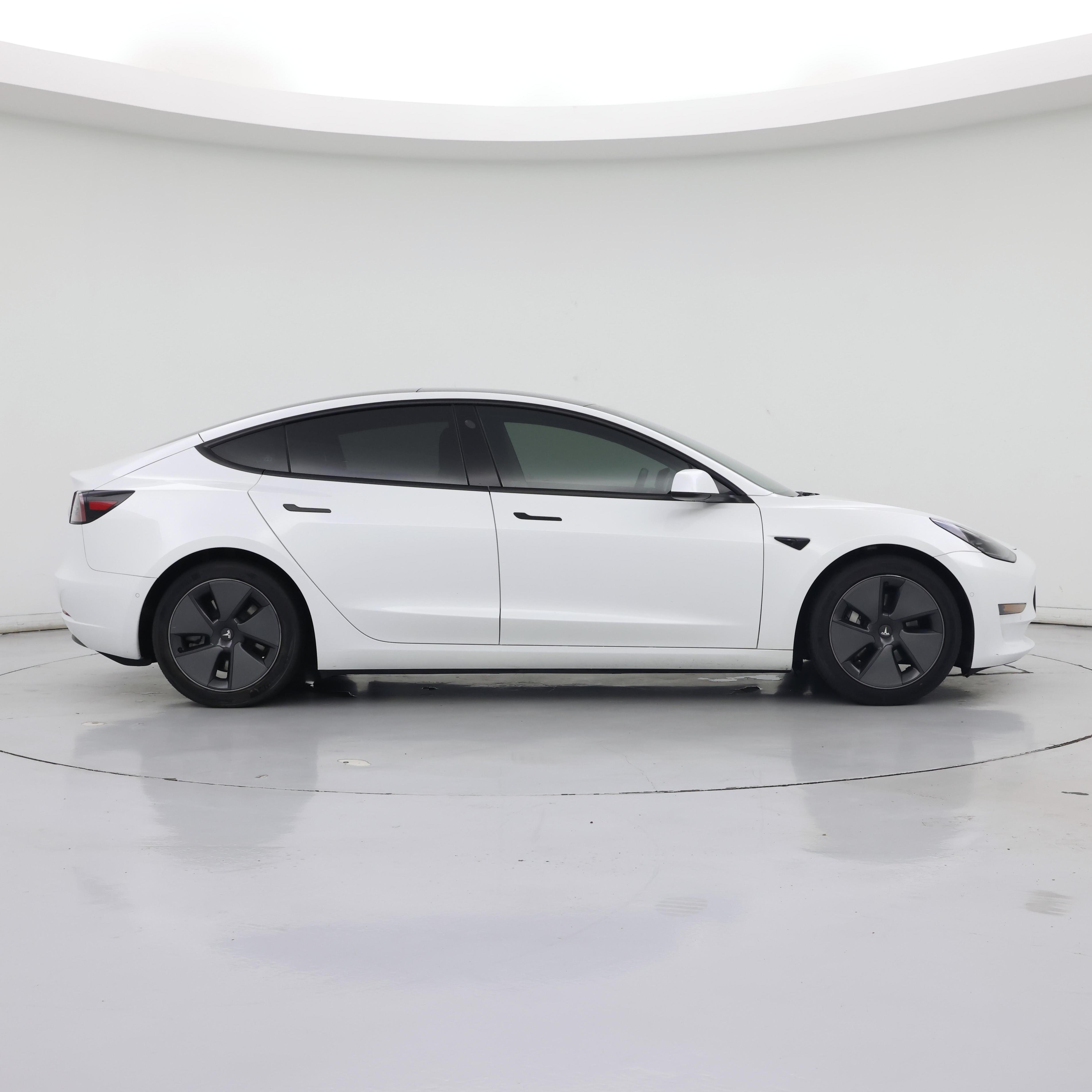 Thumbnail: 2021 Tesla Model 3 - 7