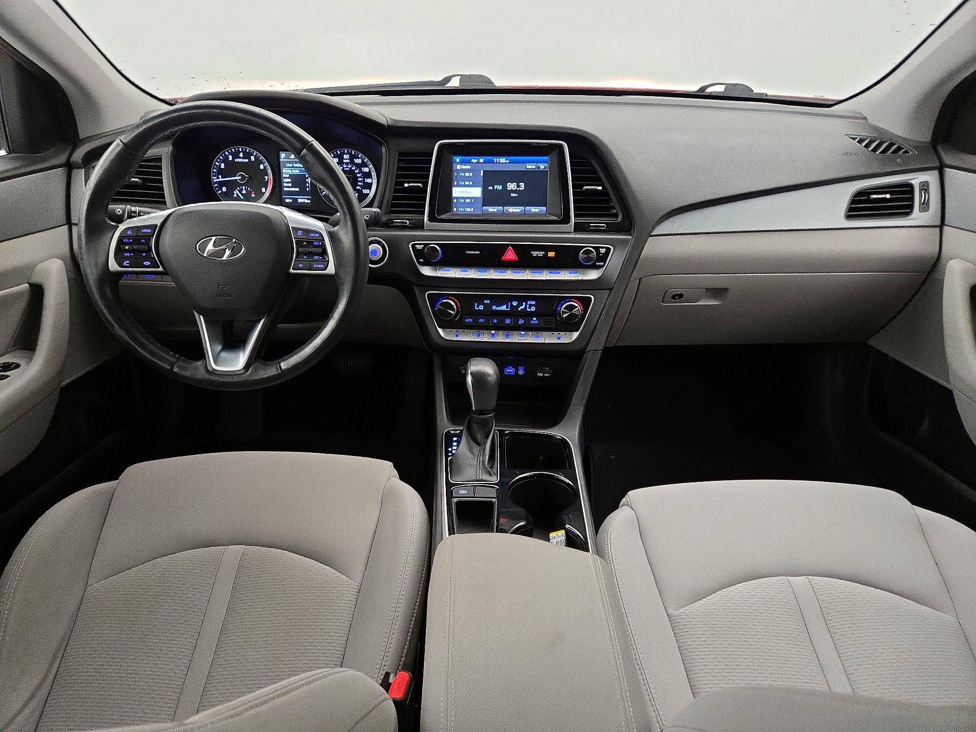 Thumbnail: 2019 Hyundai Sonata - 9
