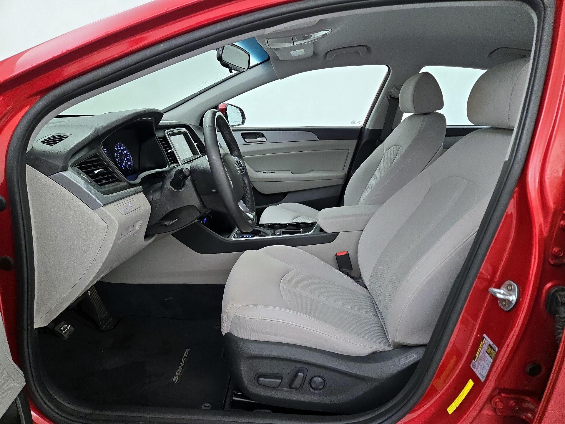 Thumbnail: 2019 Hyundai Sonata - 11