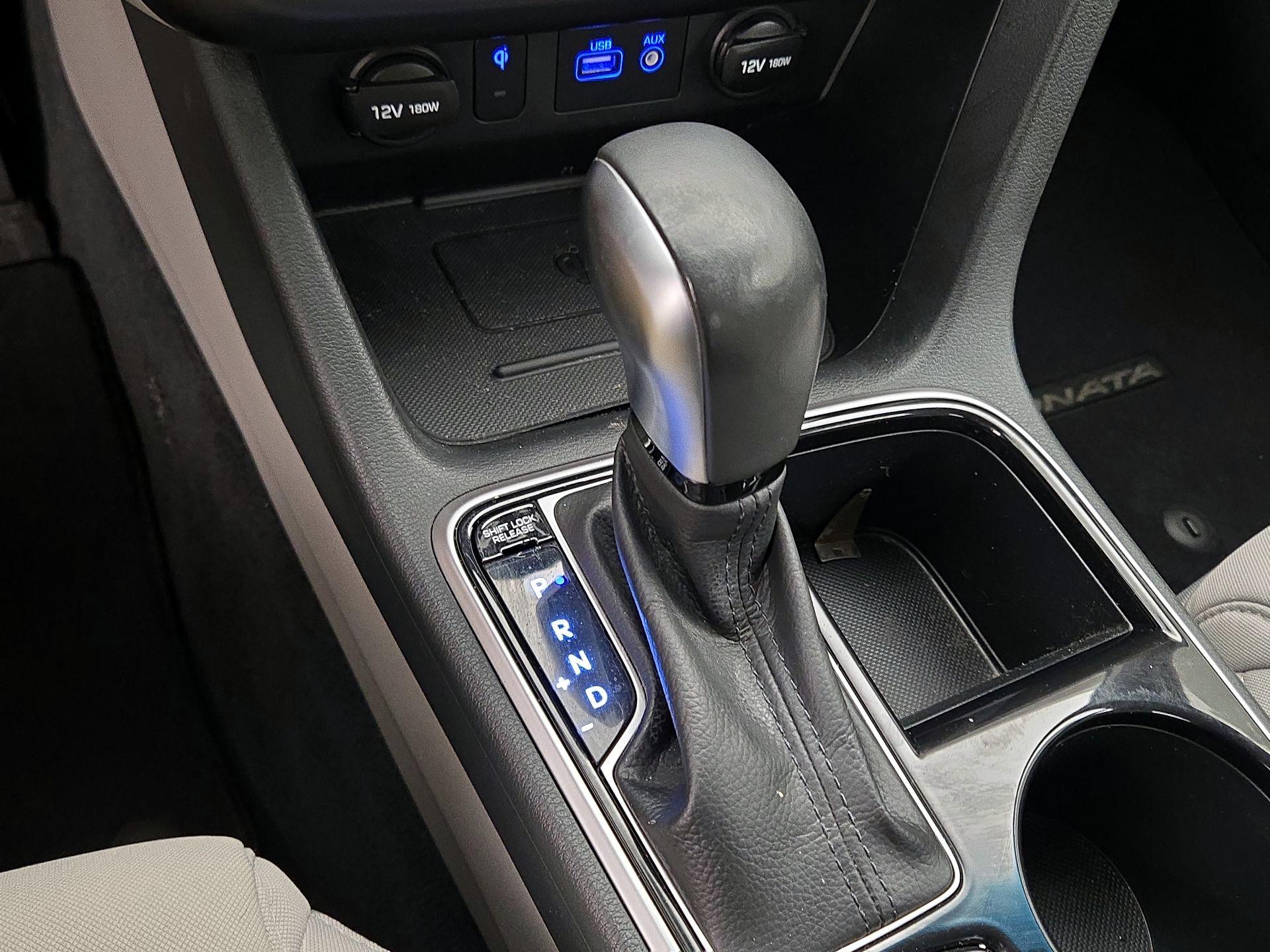 Thumbnail: 2019 Hyundai Sonata - 17