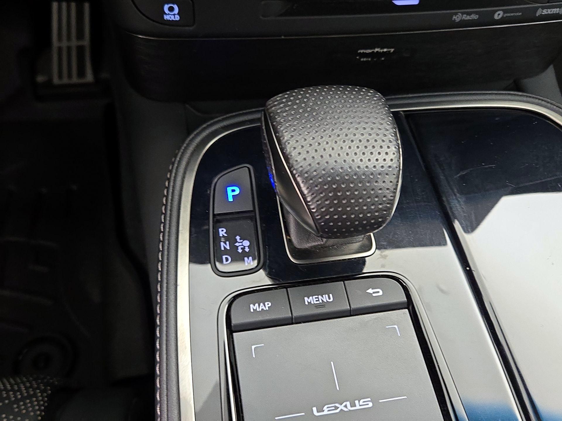 Thumbnail: 2021 Lexus LS - 18