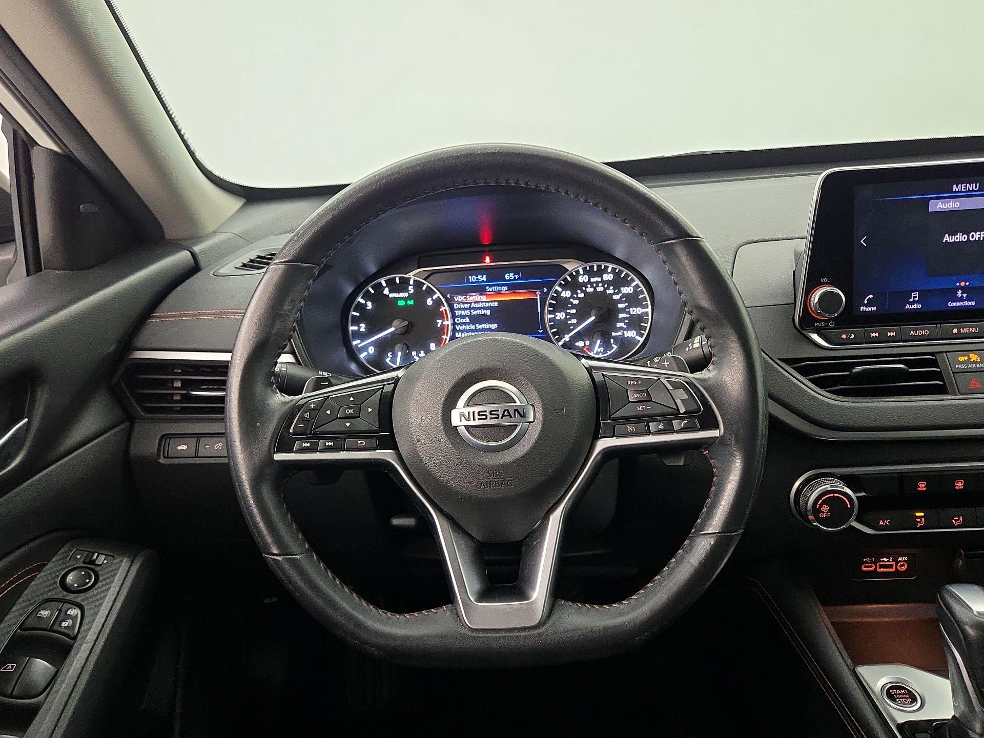 Thumbnail: 2021 Nissan Altima - 10