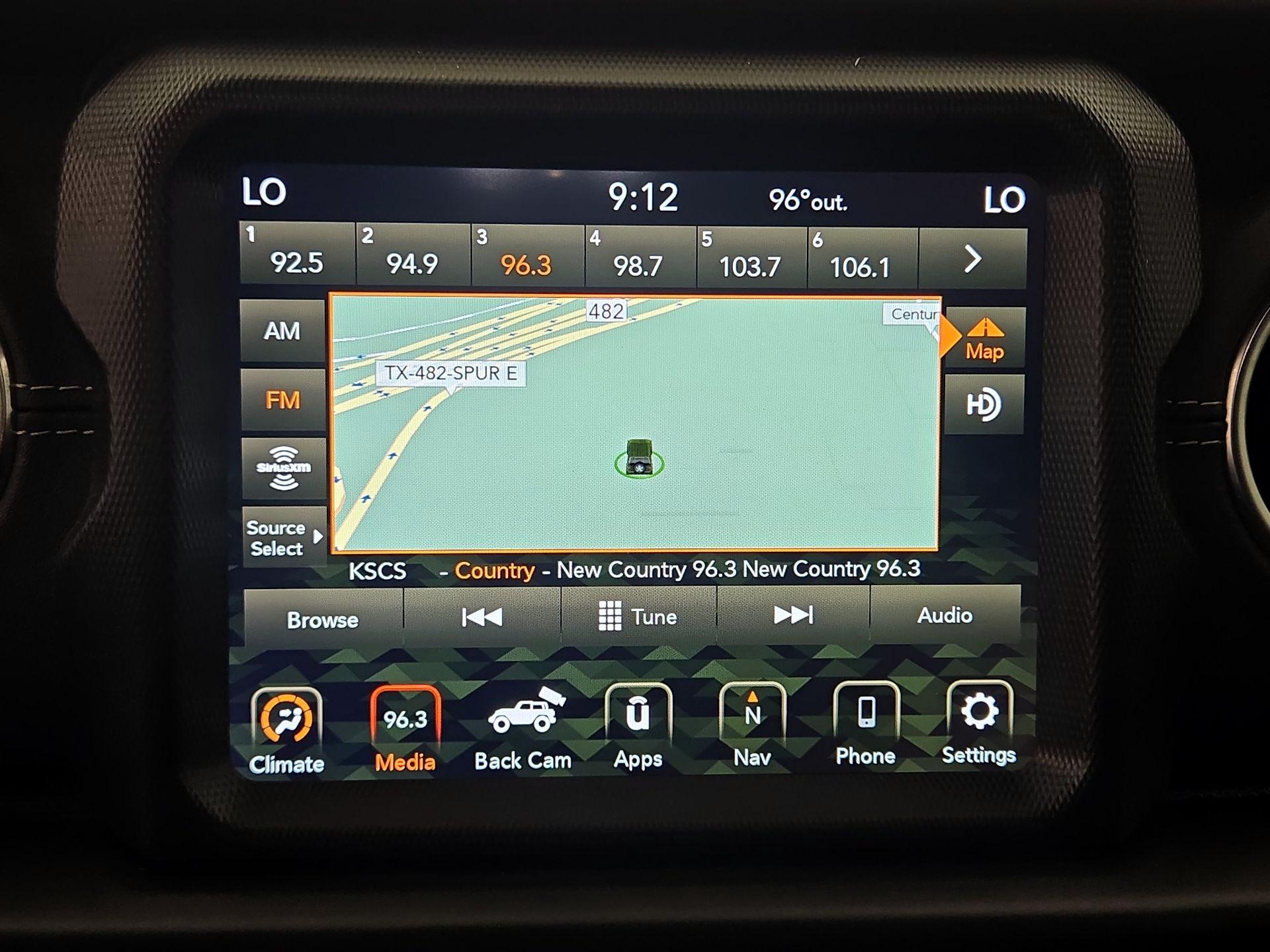 Thumbnail: 2022 Jeep Wrangler - 16