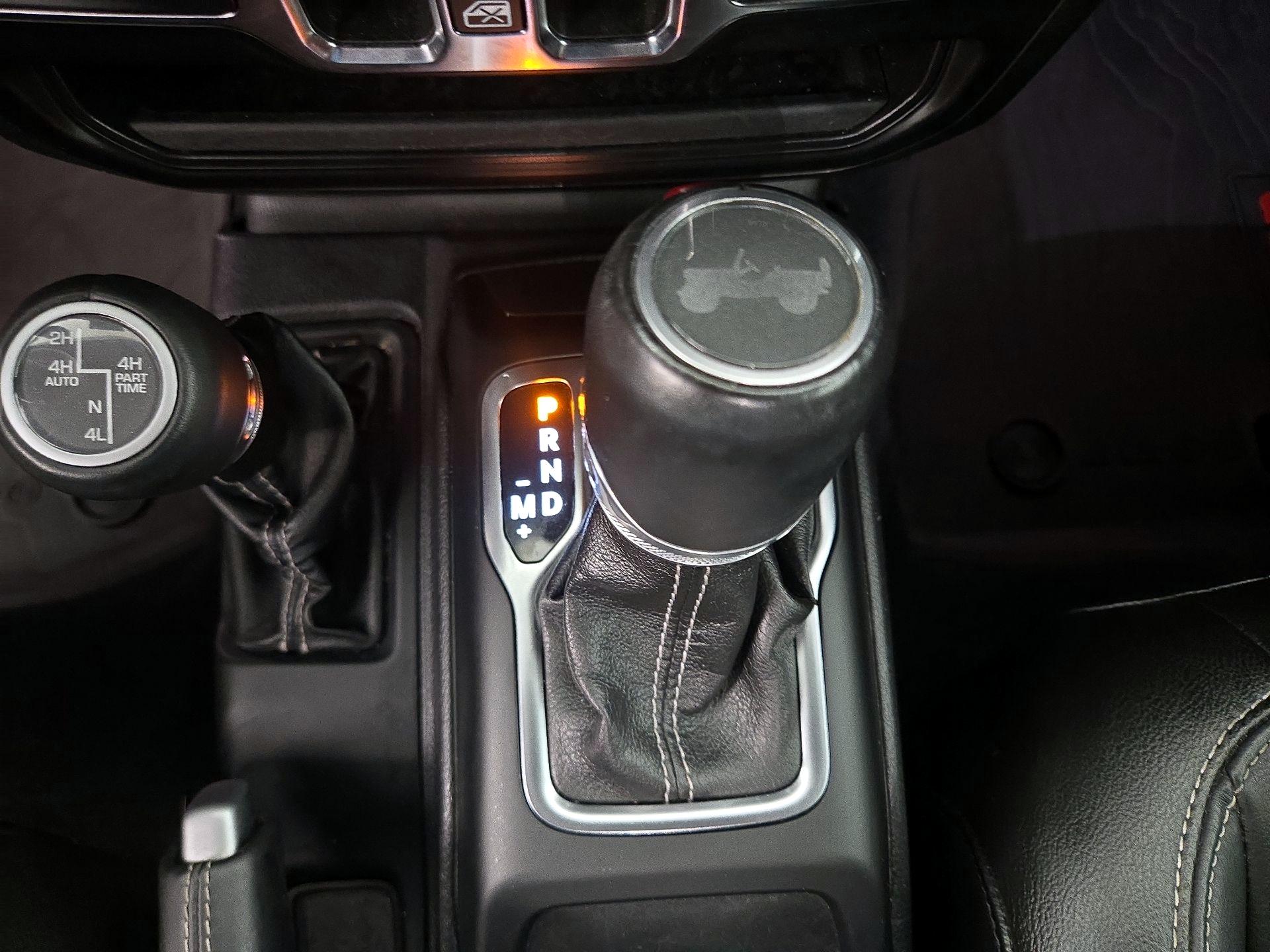 Thumbnail: 2022 Jeep Wrangler - 18