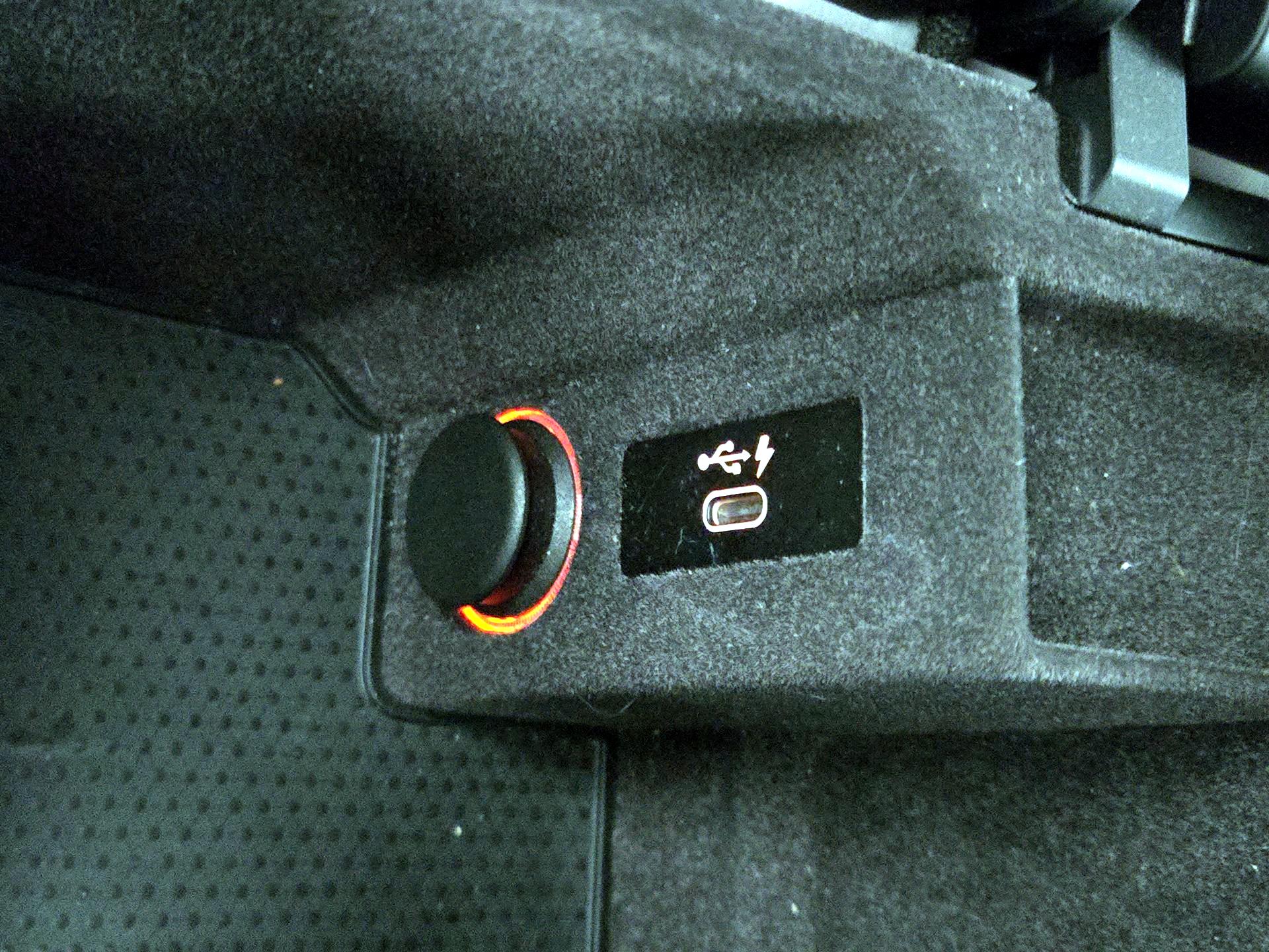 Thumbnail: 2020 BMW M8 - 19