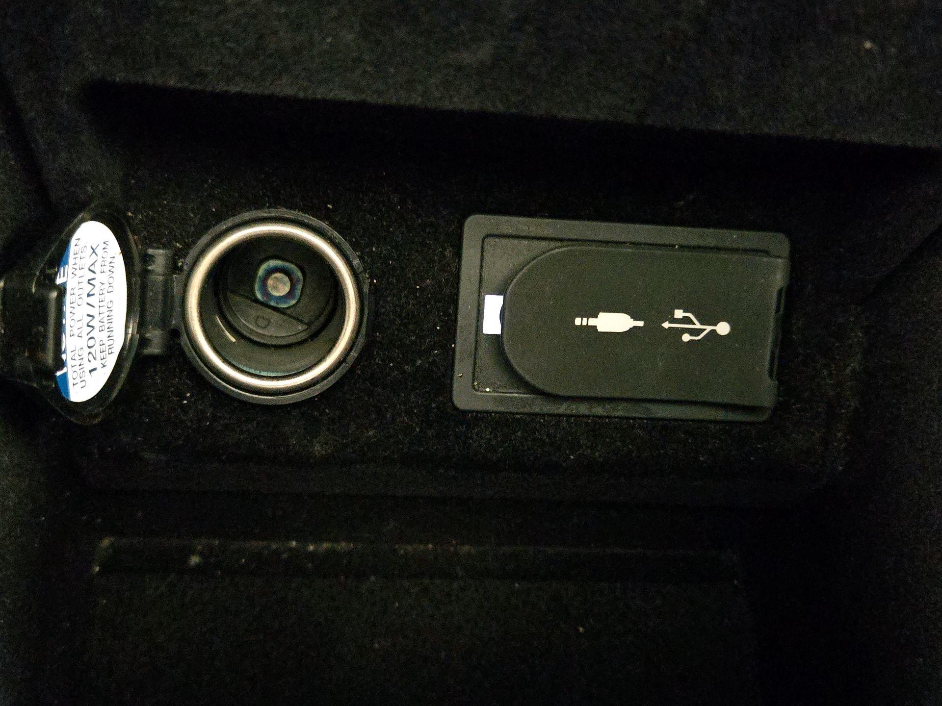 Thumbnail: 2017 Lexus ES - 19