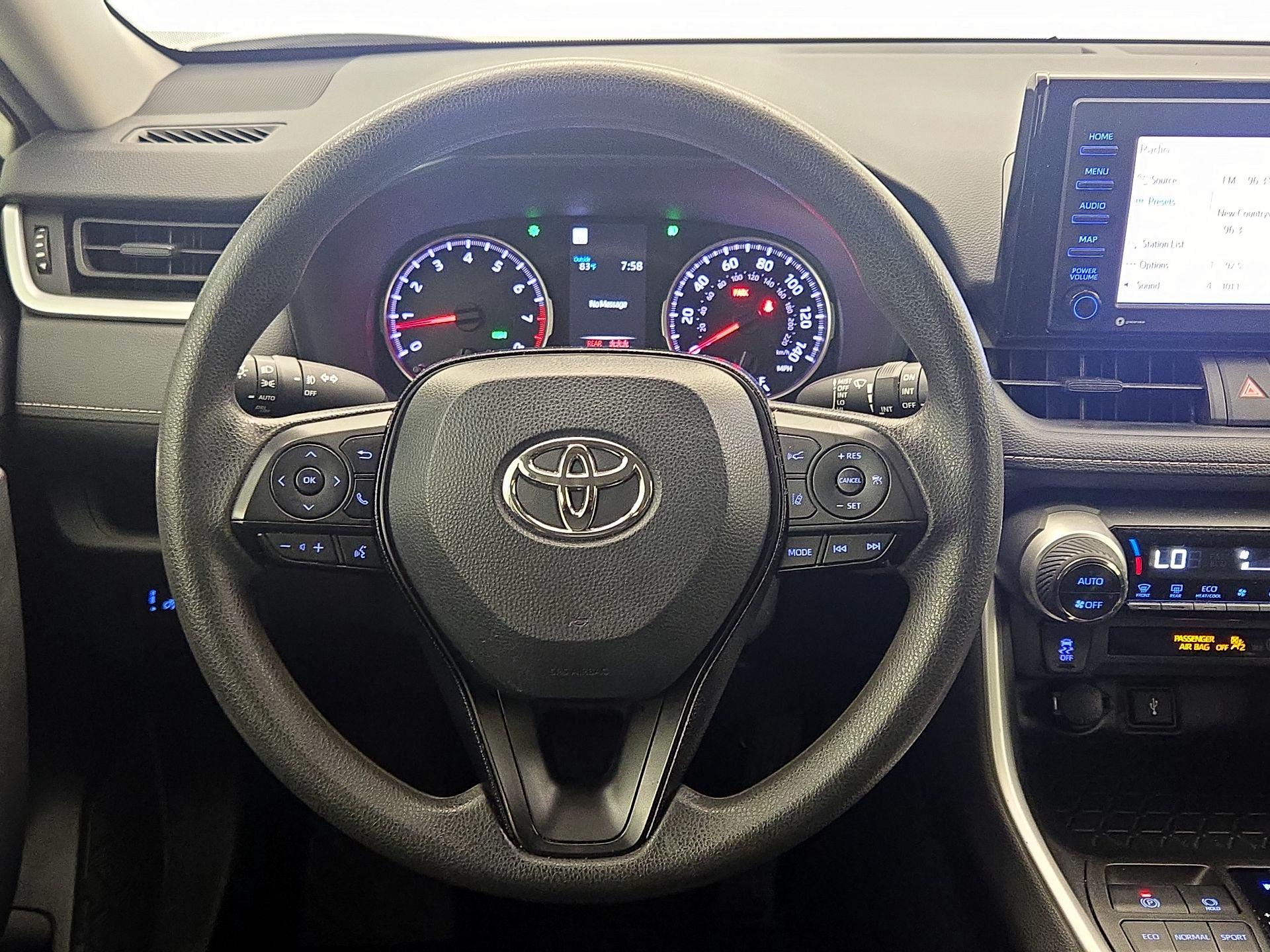 Thumbnail: 2021 Toyota RAV4 - 10