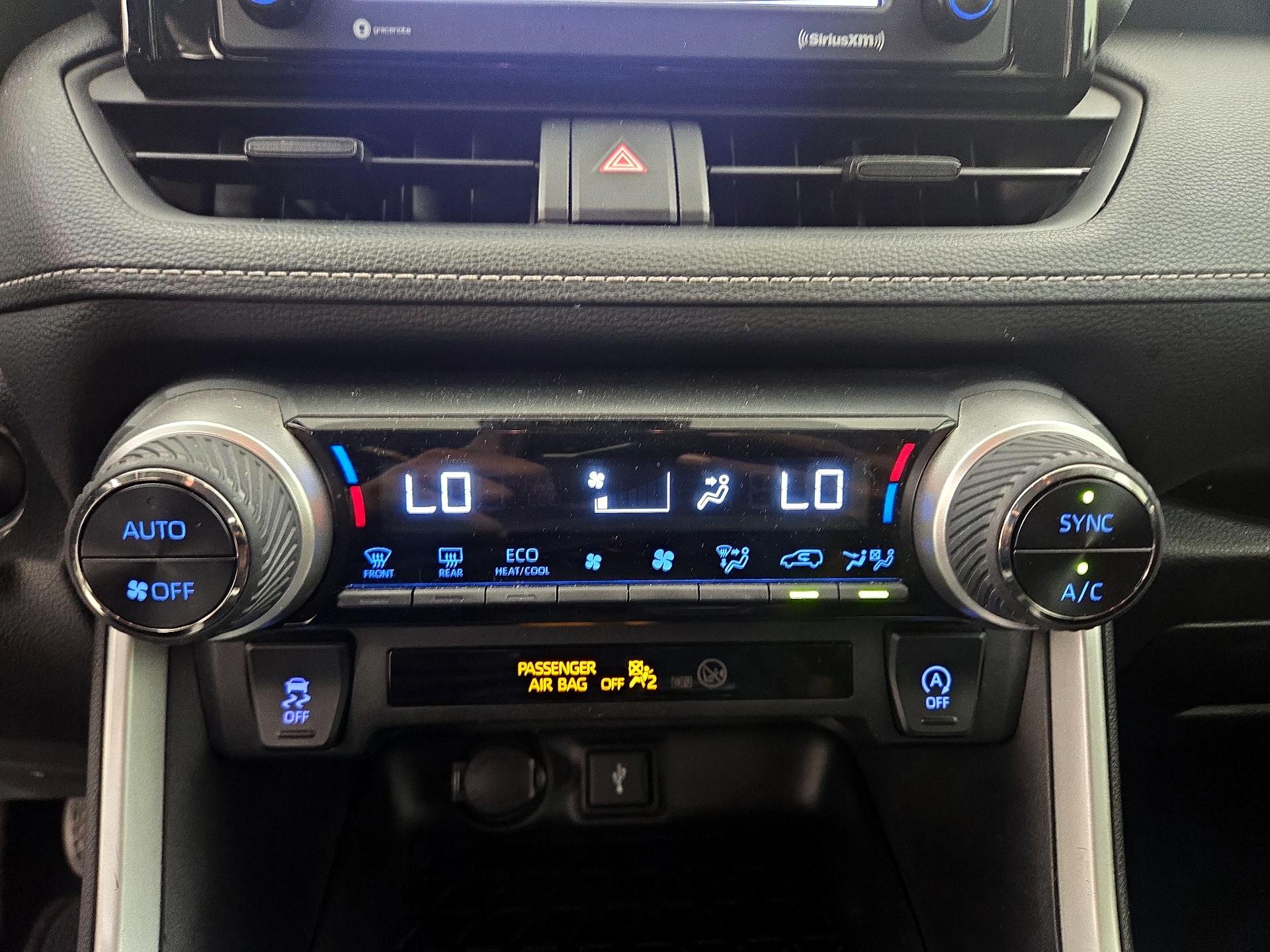 Thumbnail: 2021 Toyota RAV4 - 16