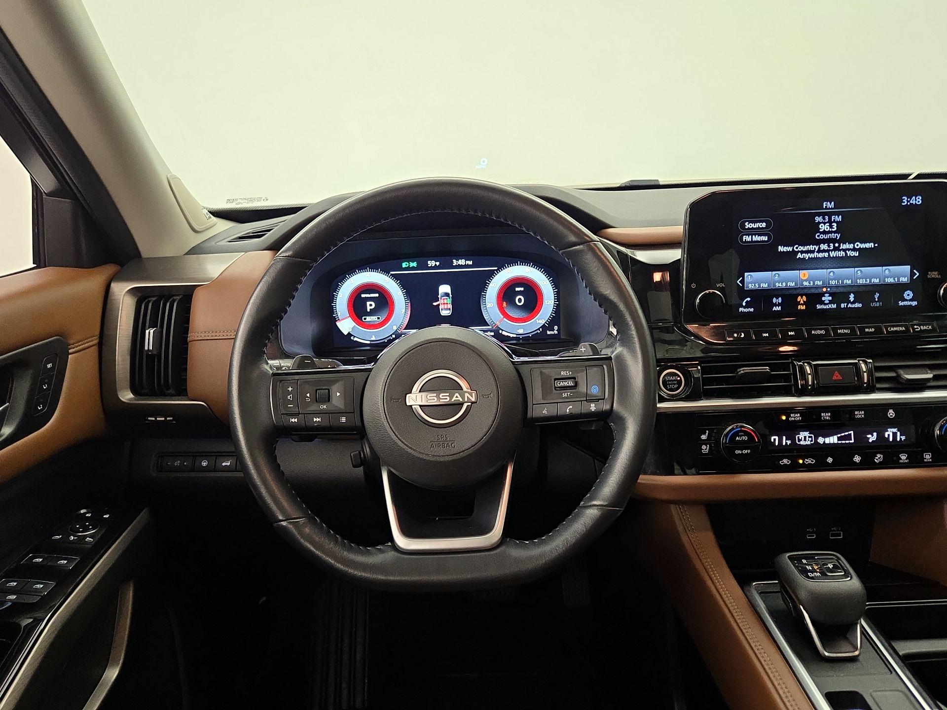 Thumbnail: 2023 Nissan Pathfinder - 10