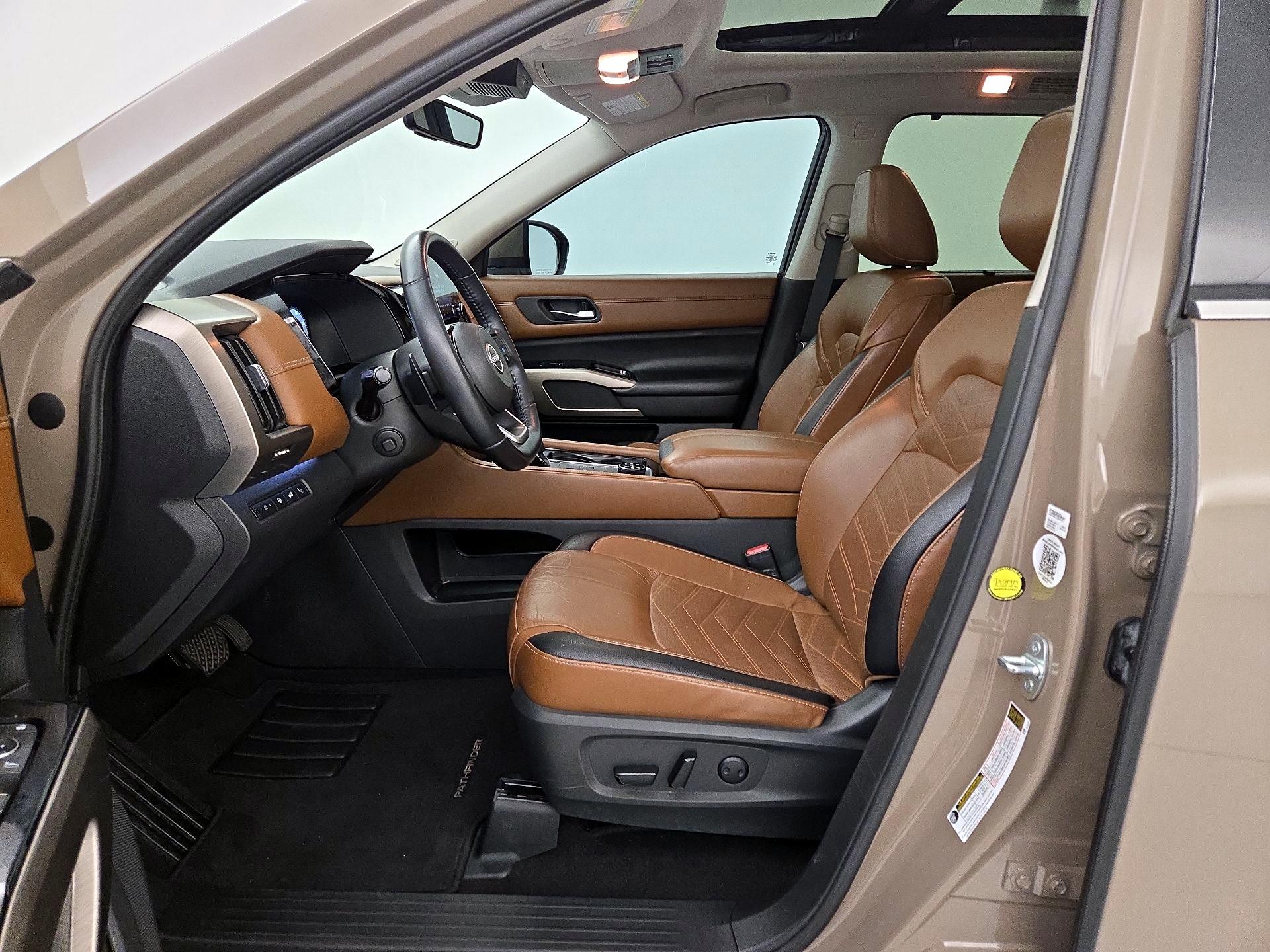 Thumbnail: 2023 Nissan Pathfinder - 11