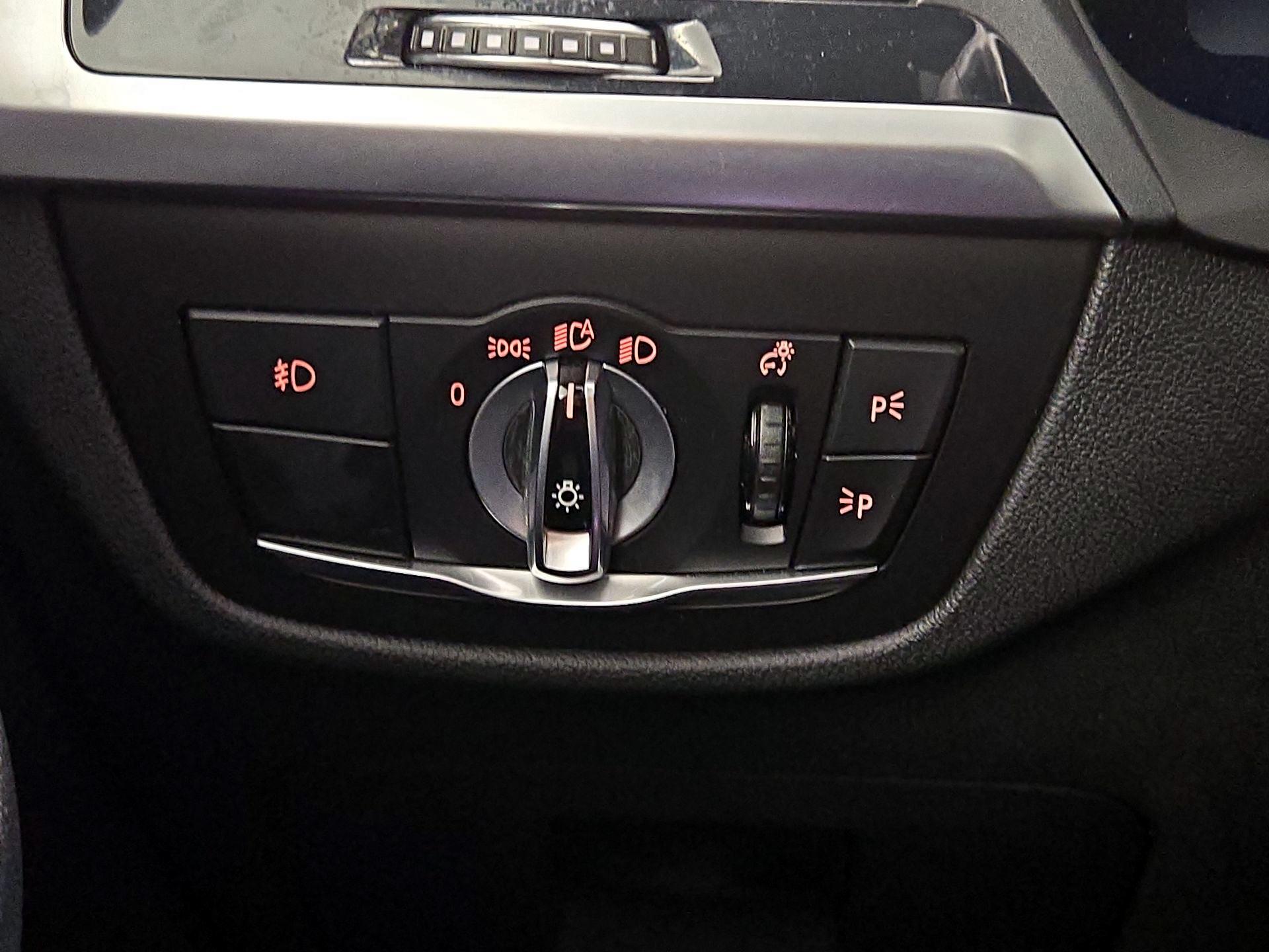 Thumbnail: 2021 BMW X3 - 13