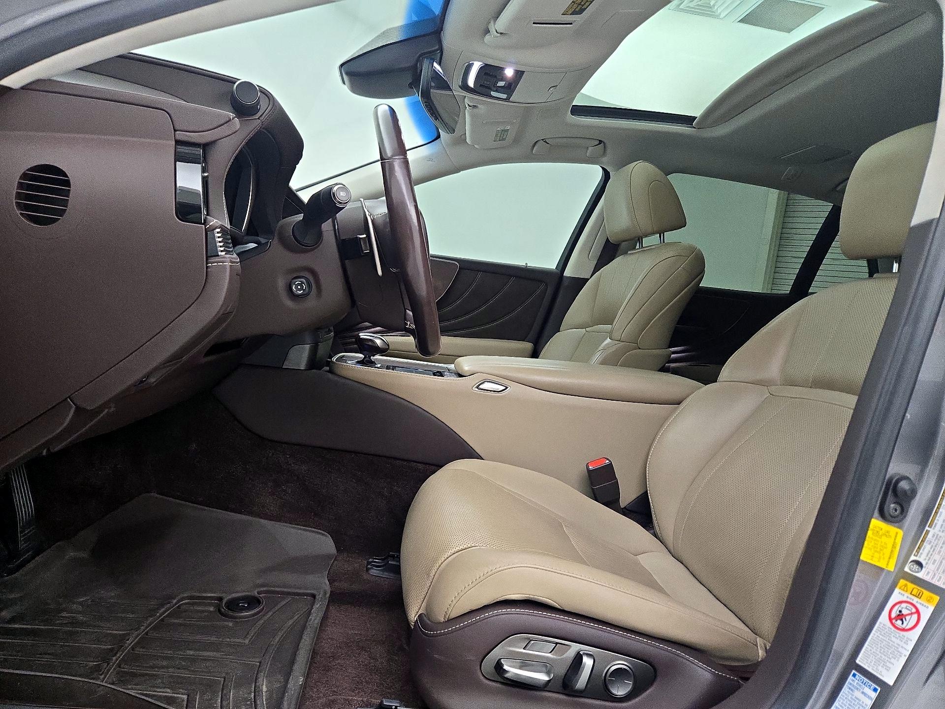 Thumbnail: 2018 Lexus LS - 11
