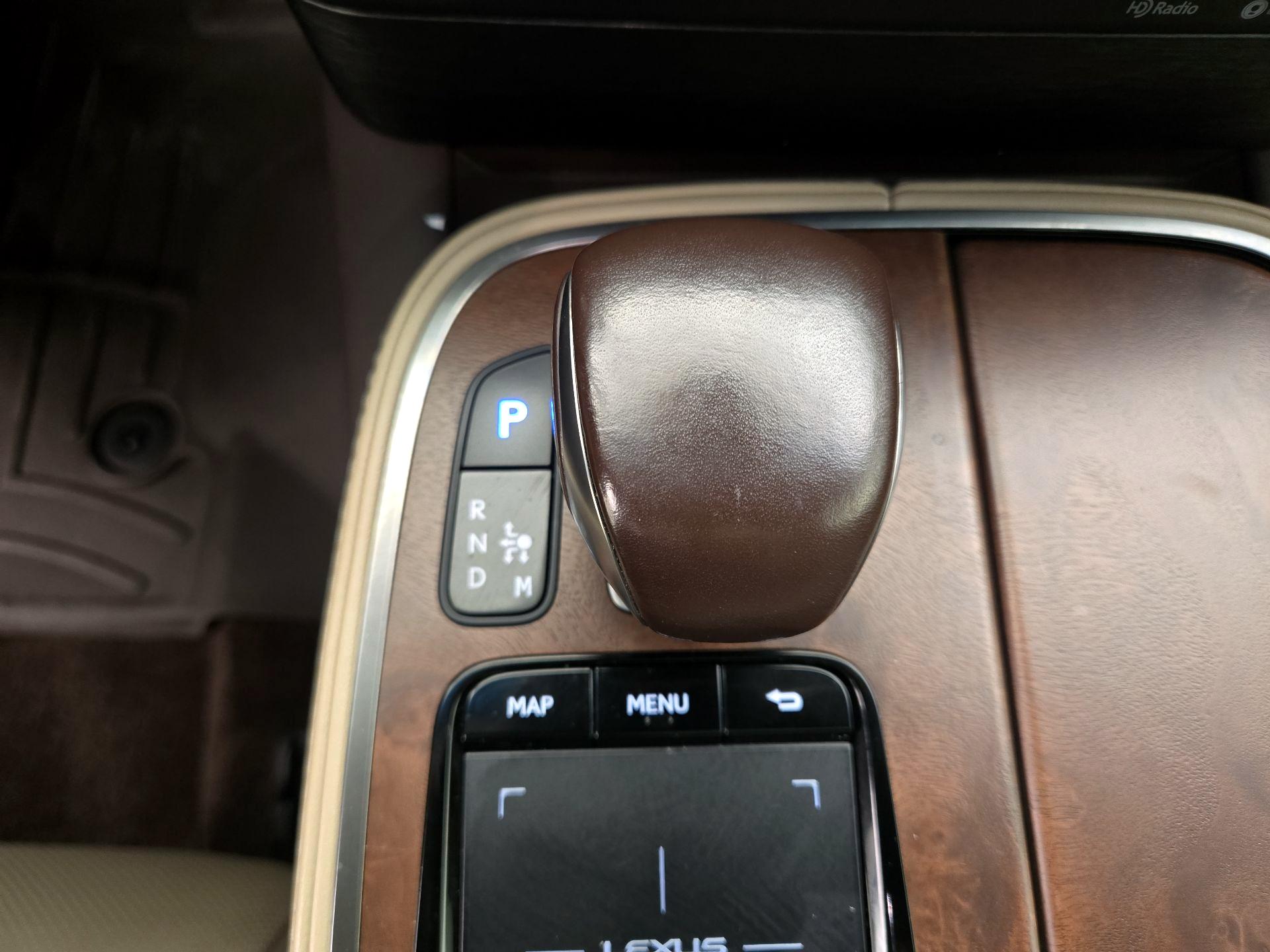 Thumbnail: 2018 Lexus LS - 18