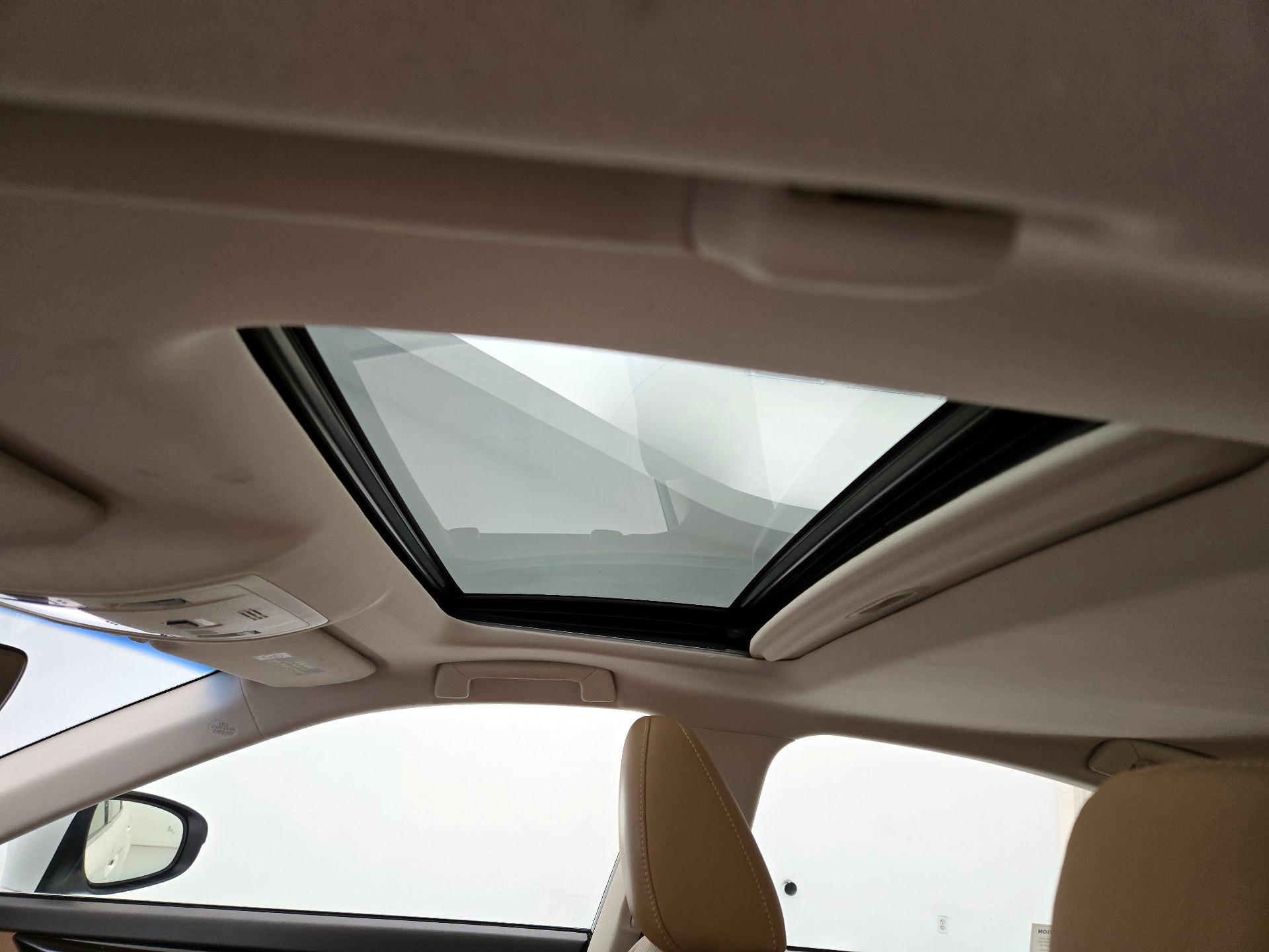 Thumbnail: 2016 Lexus ES - 20
