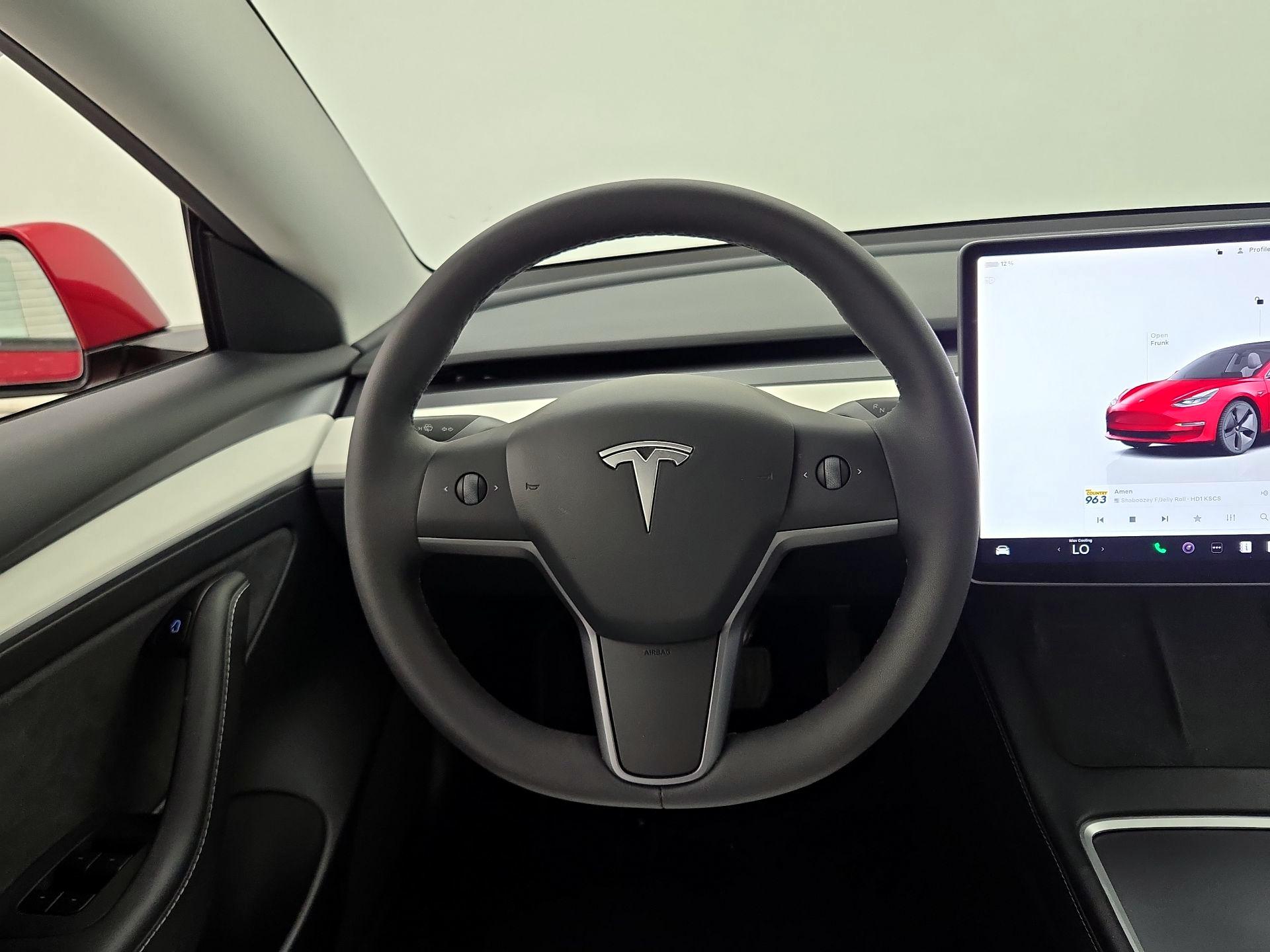 Thumbnail: 2022 Tesla Model 3 - 10
