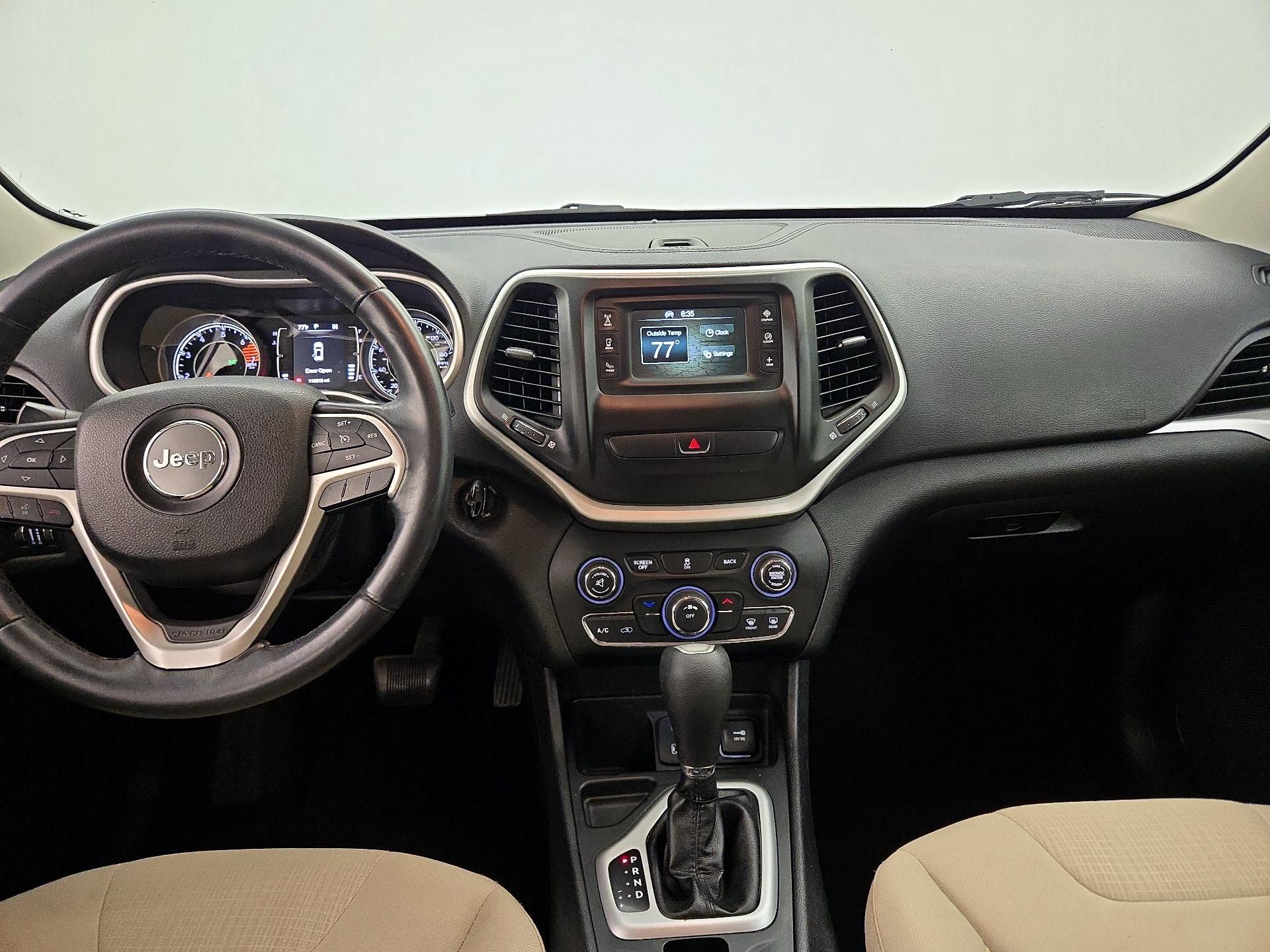 Thumbnail: 2017 Jeep Cherokee - 9