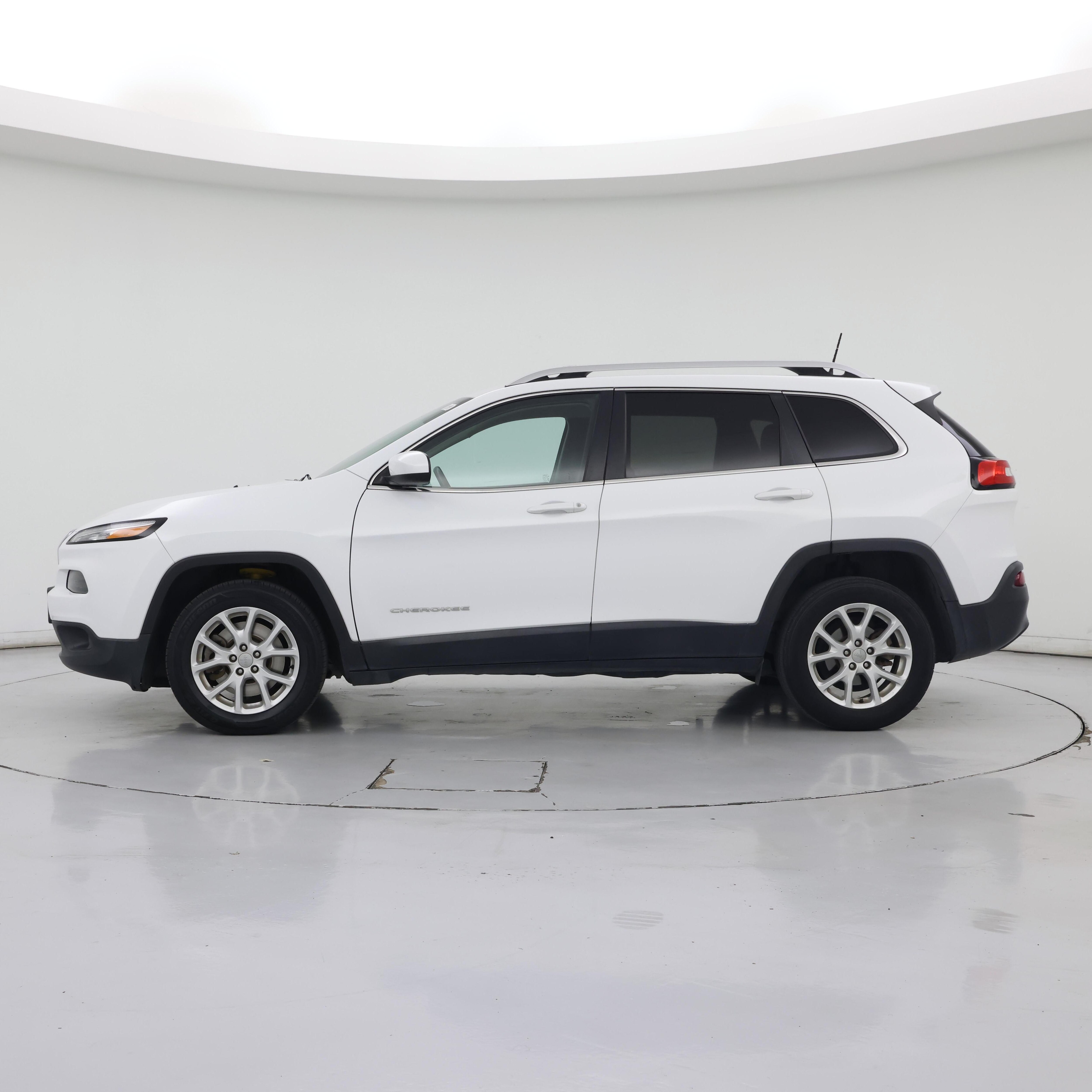 Thumbnail: 2017 Jeep Cherokee - 3