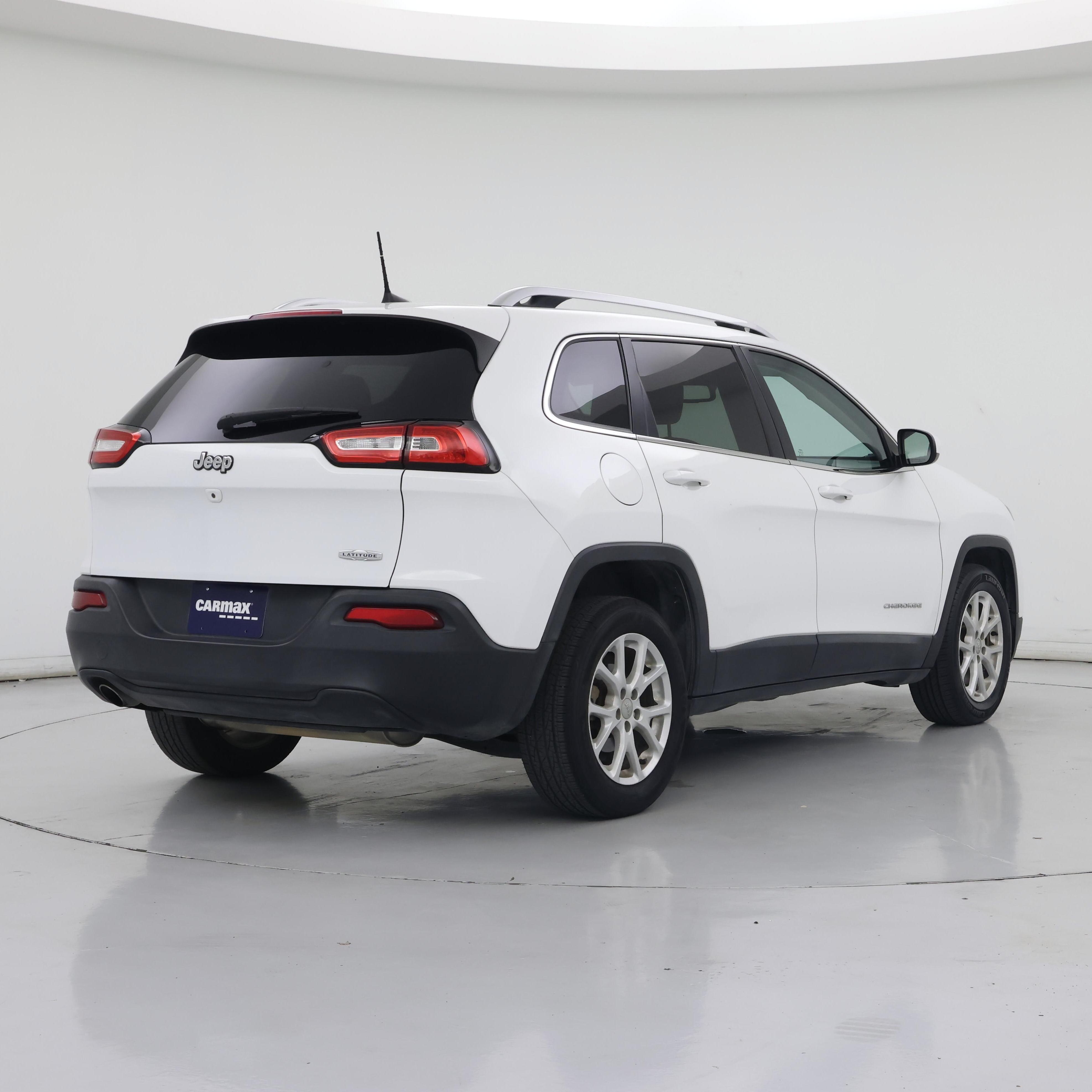 Thumbnail: 2017 Jeep Cherokee - 8