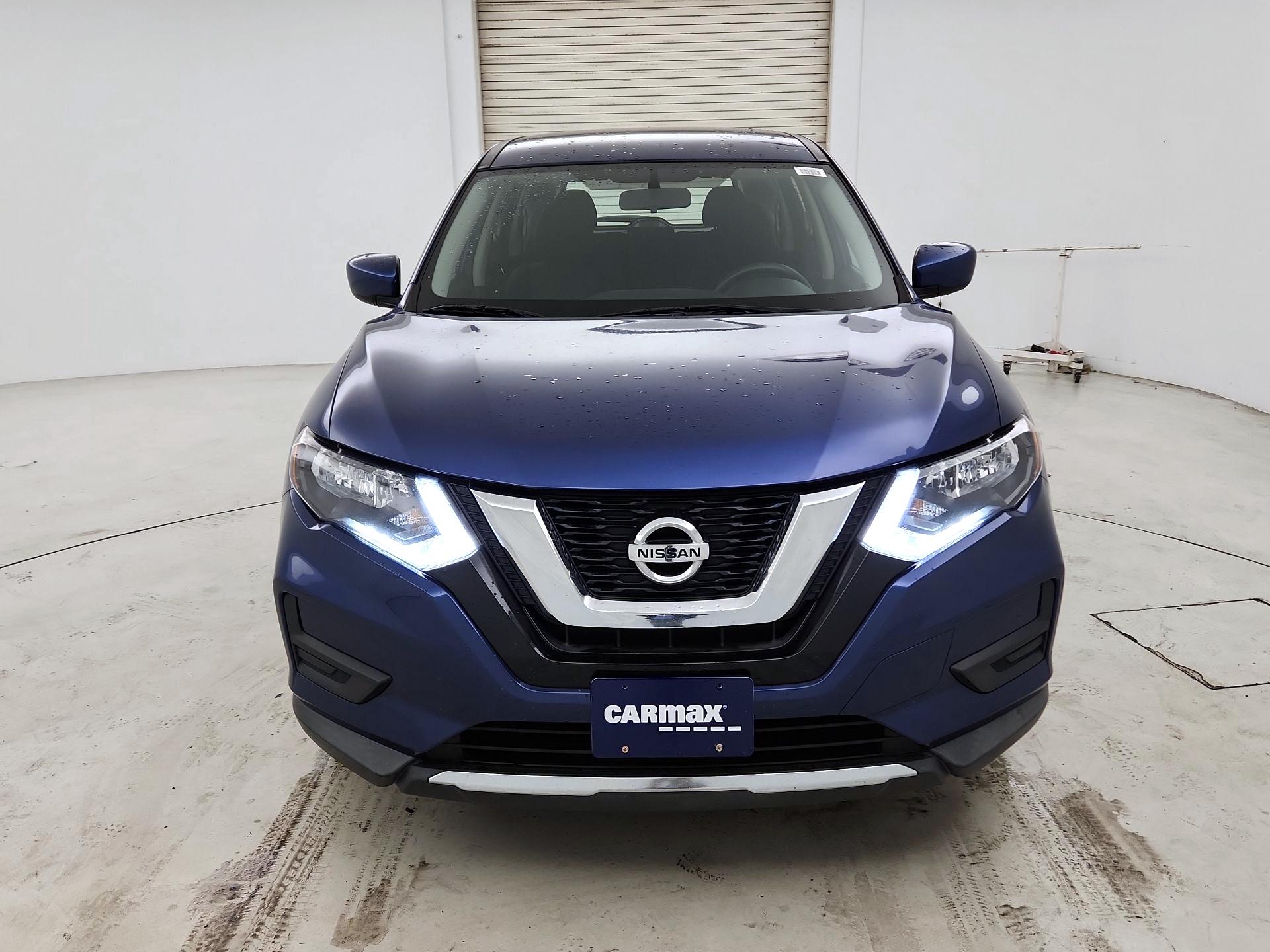 Thumbnail: 2017 Nissan Rogue - 2