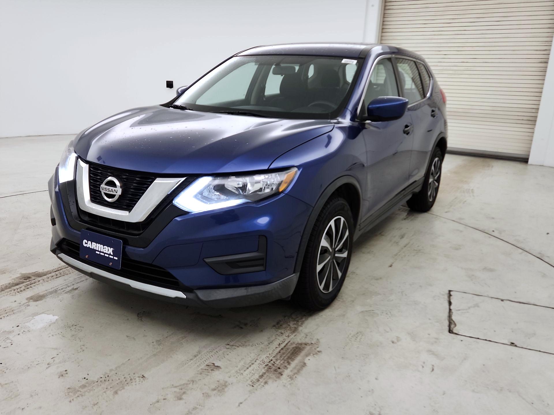 Thumbnail: 2017 Nissan Rogue - 3