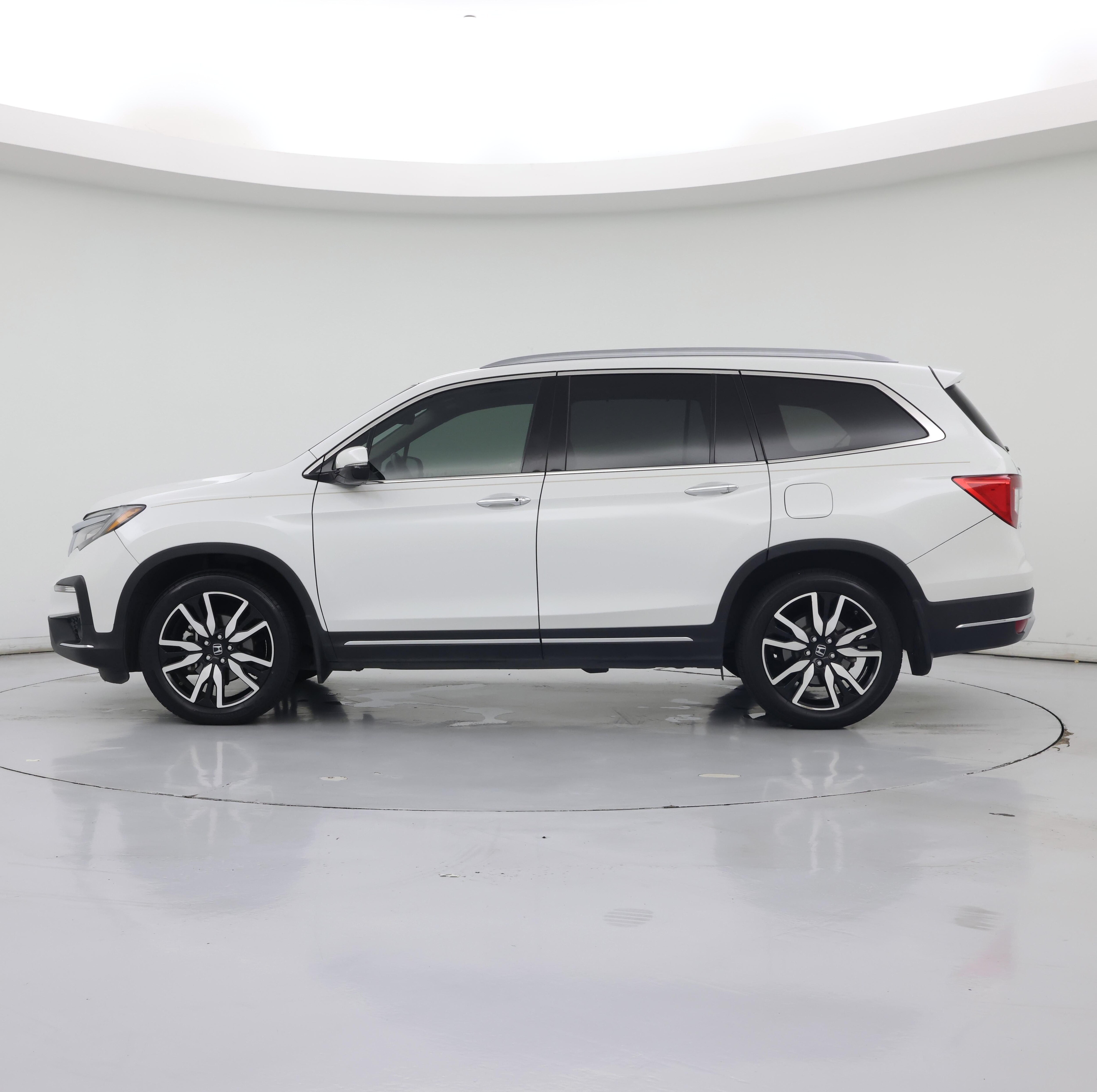 Thumbnail: 2021 Honda Pilot - 3