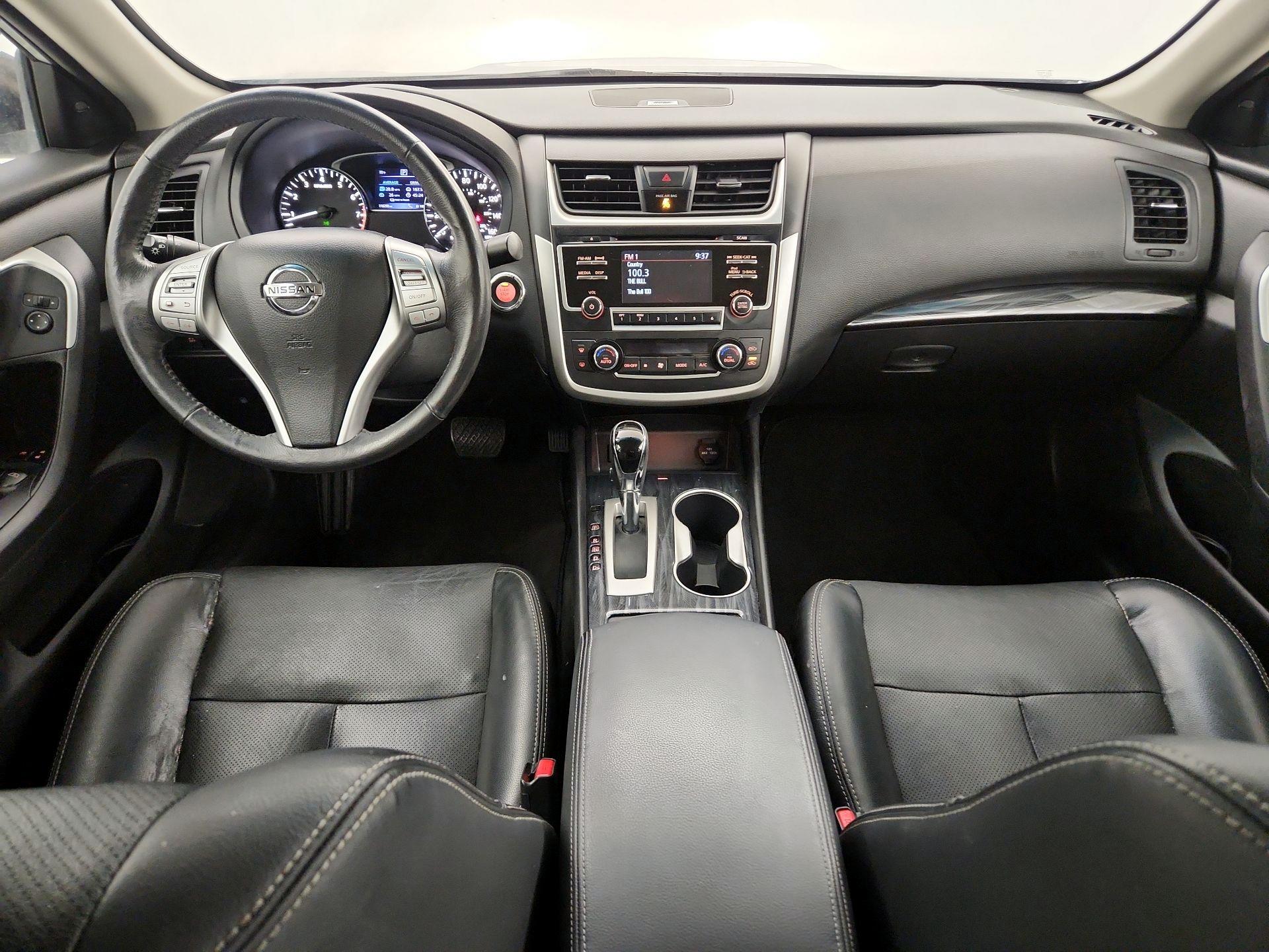 Thumbnail: 2017 Nissan Altima - 8