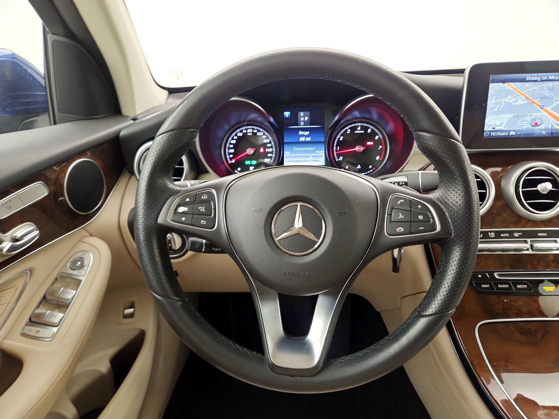 Thumbnail: 2018 Mercedes-Benz GLC - 10