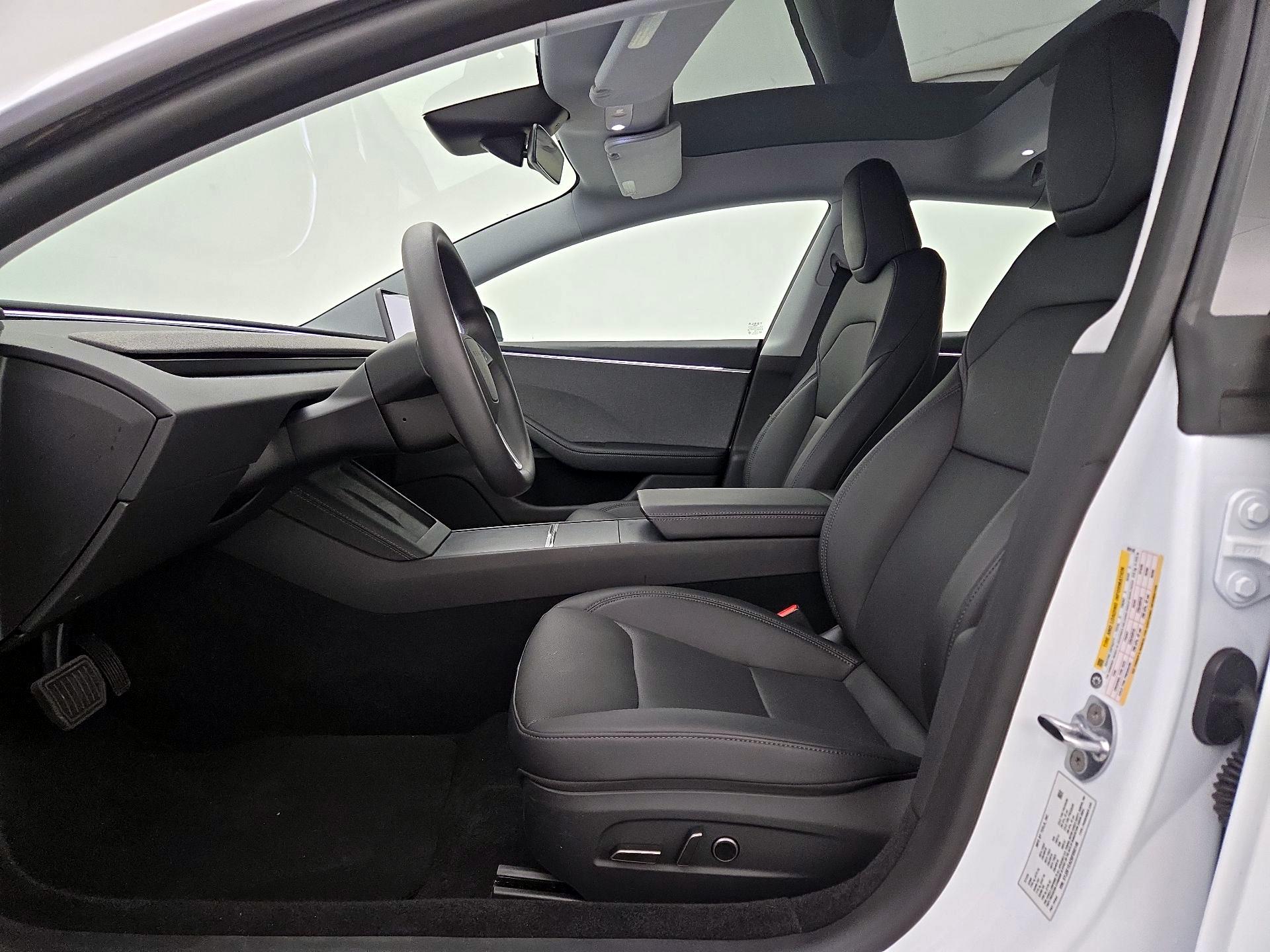 Thumbnail: 2025 Tesla Model 3 - 11