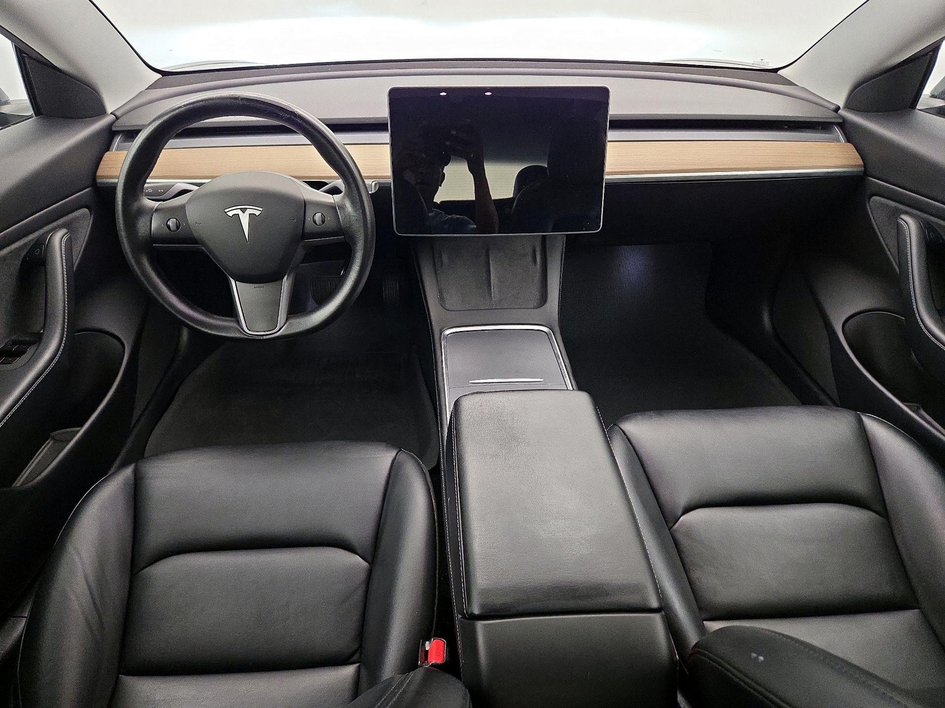 Thumbnail: 2021 Tesla Model 3 - 9
