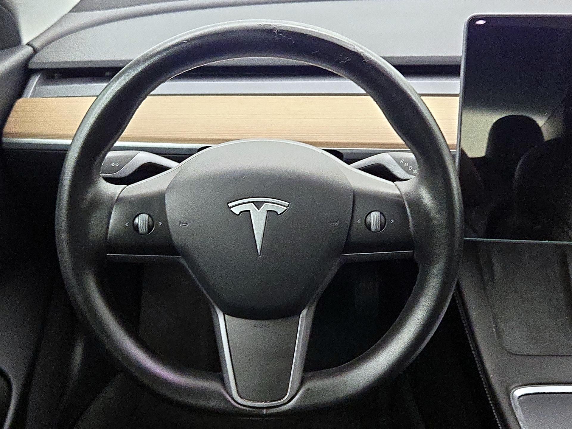 Thumbnail: 2021 Tesla Model 3 - 10