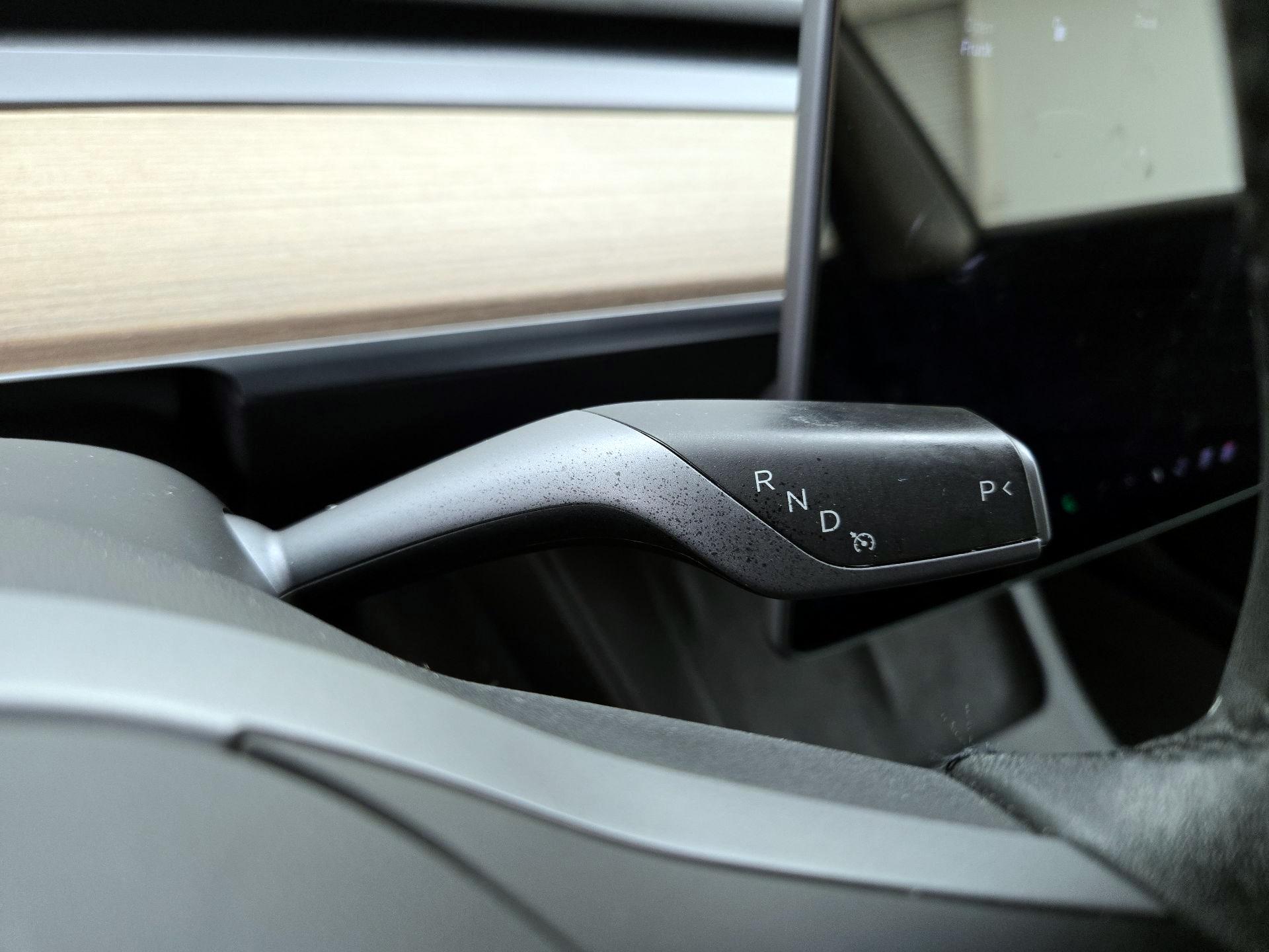Thumbnail: 2021 Tesla Model 3 - 17