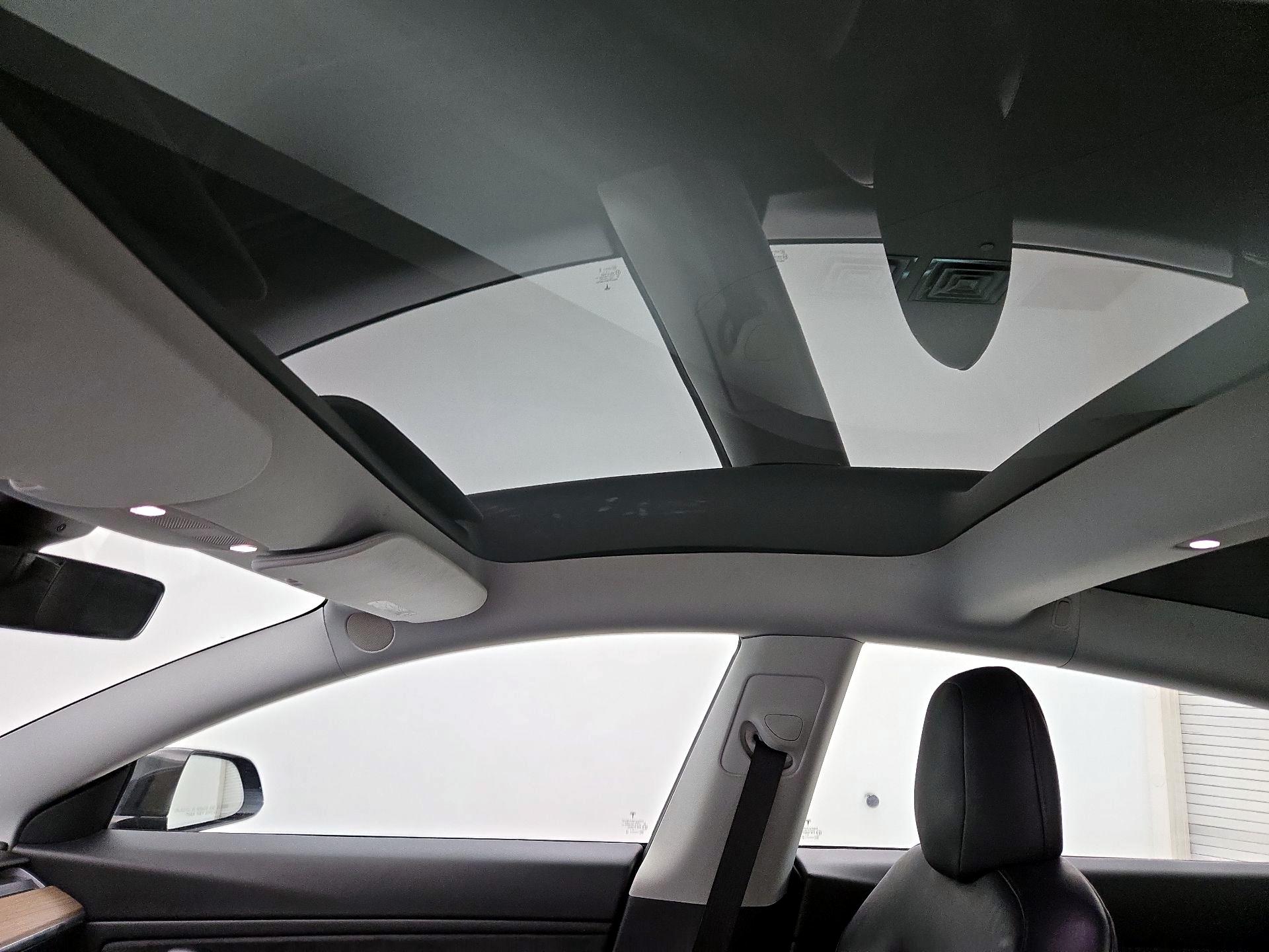 Thumbnail: 2021 Tesla Model 3 - 18