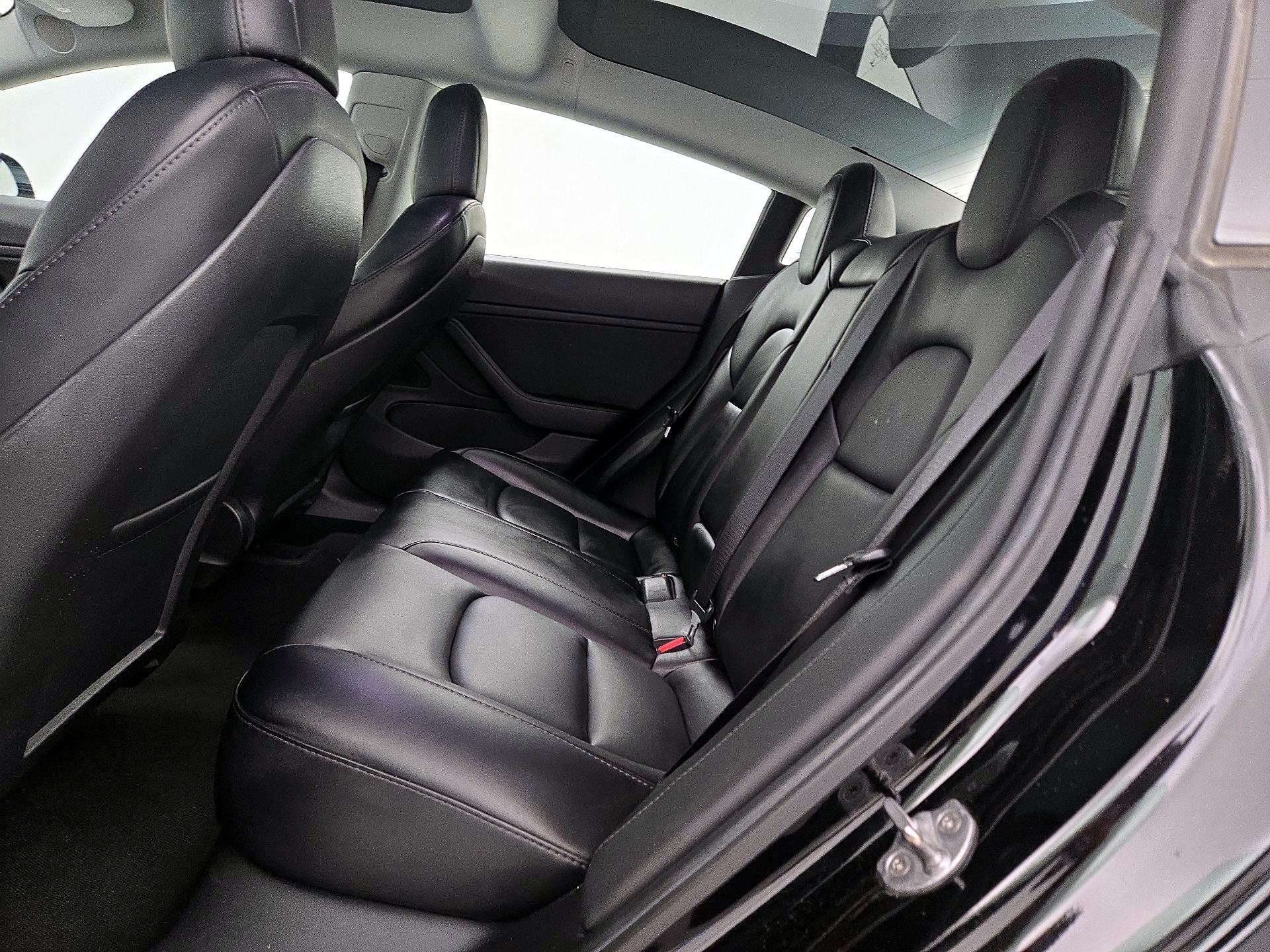 Thumbnail: 2021 Tesla Model 3 - 19
