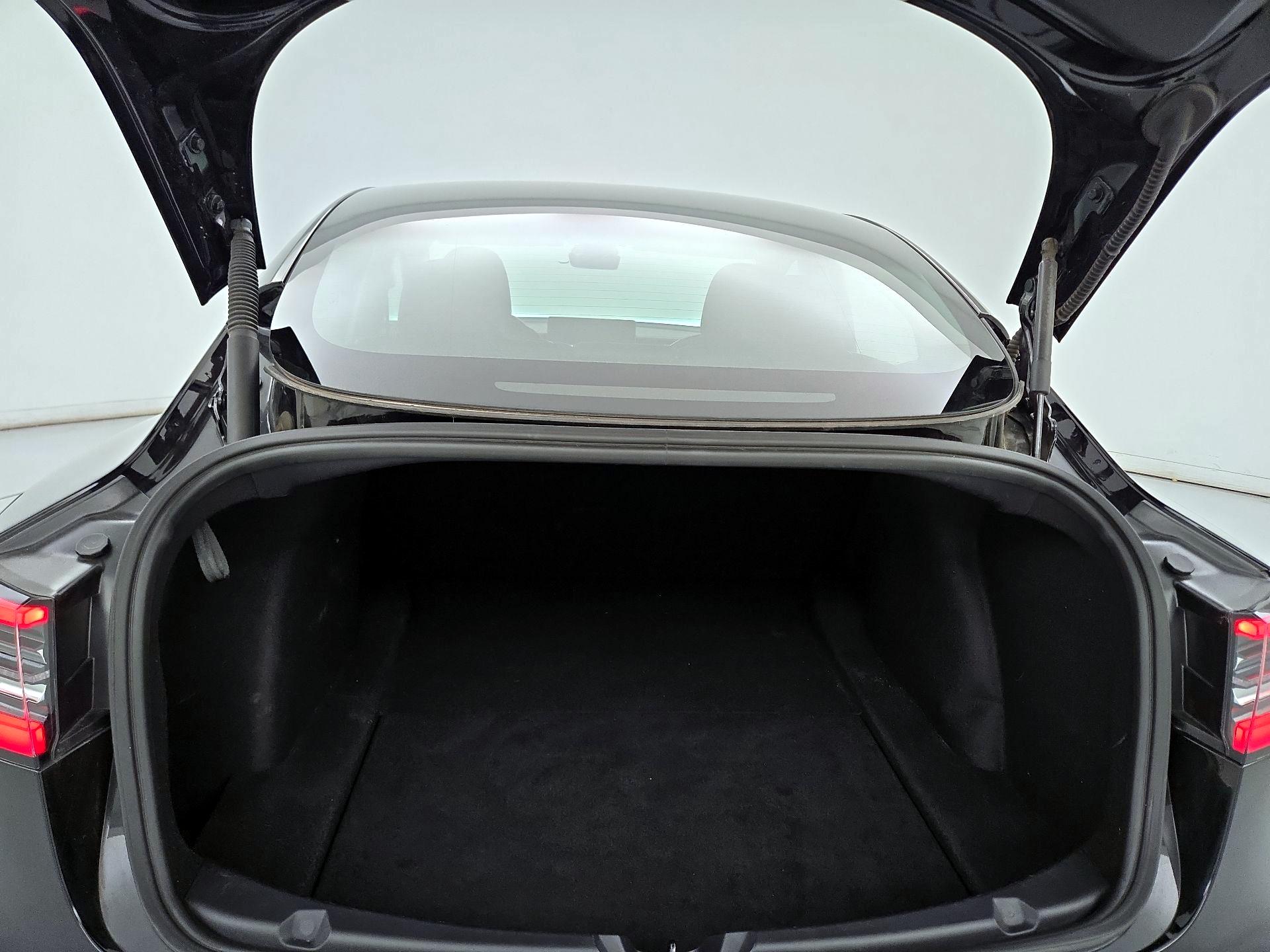 Thumbnail: 2021 Tesla Model 3 - 20