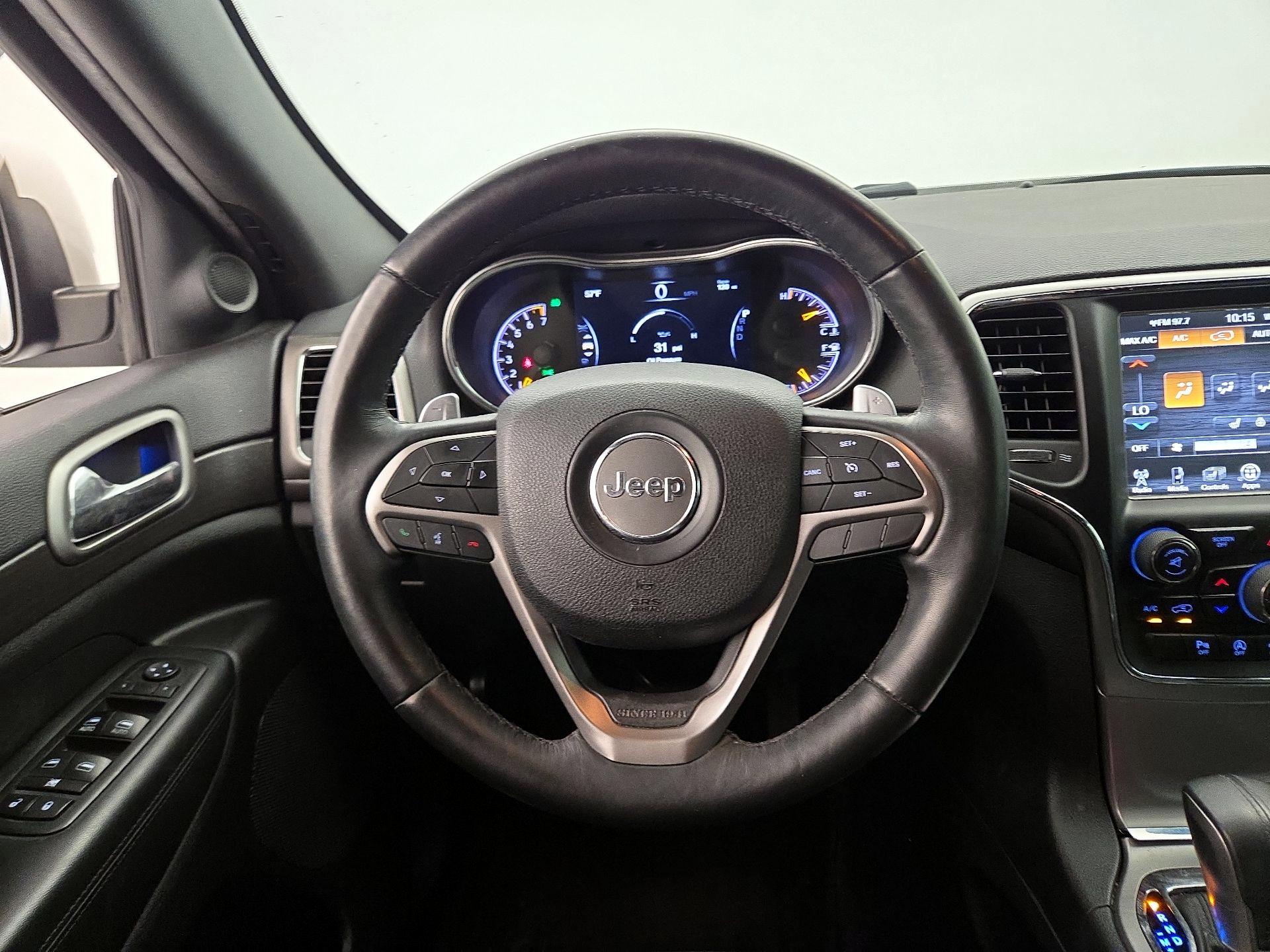 Thumbnail: 2017 Jeep Grand Cherokee - 10
