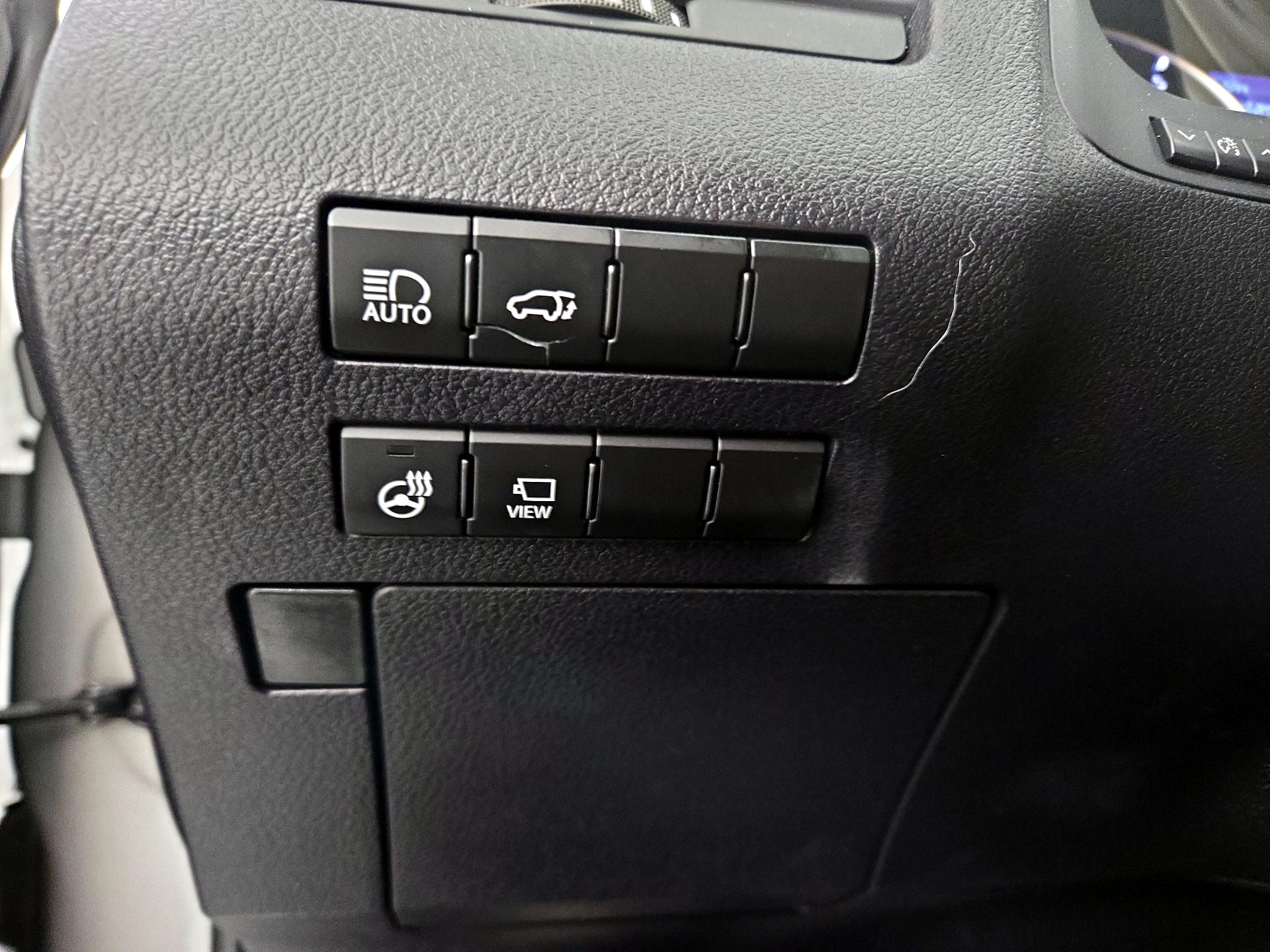 Thumbnail: 2021 Lexus RX - 13