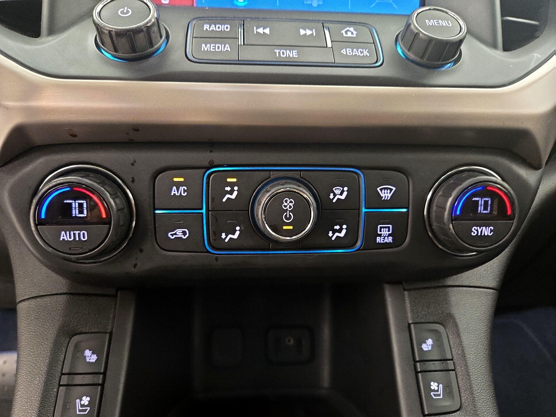 Thumbnail: 2018 GMC Acadia - 17