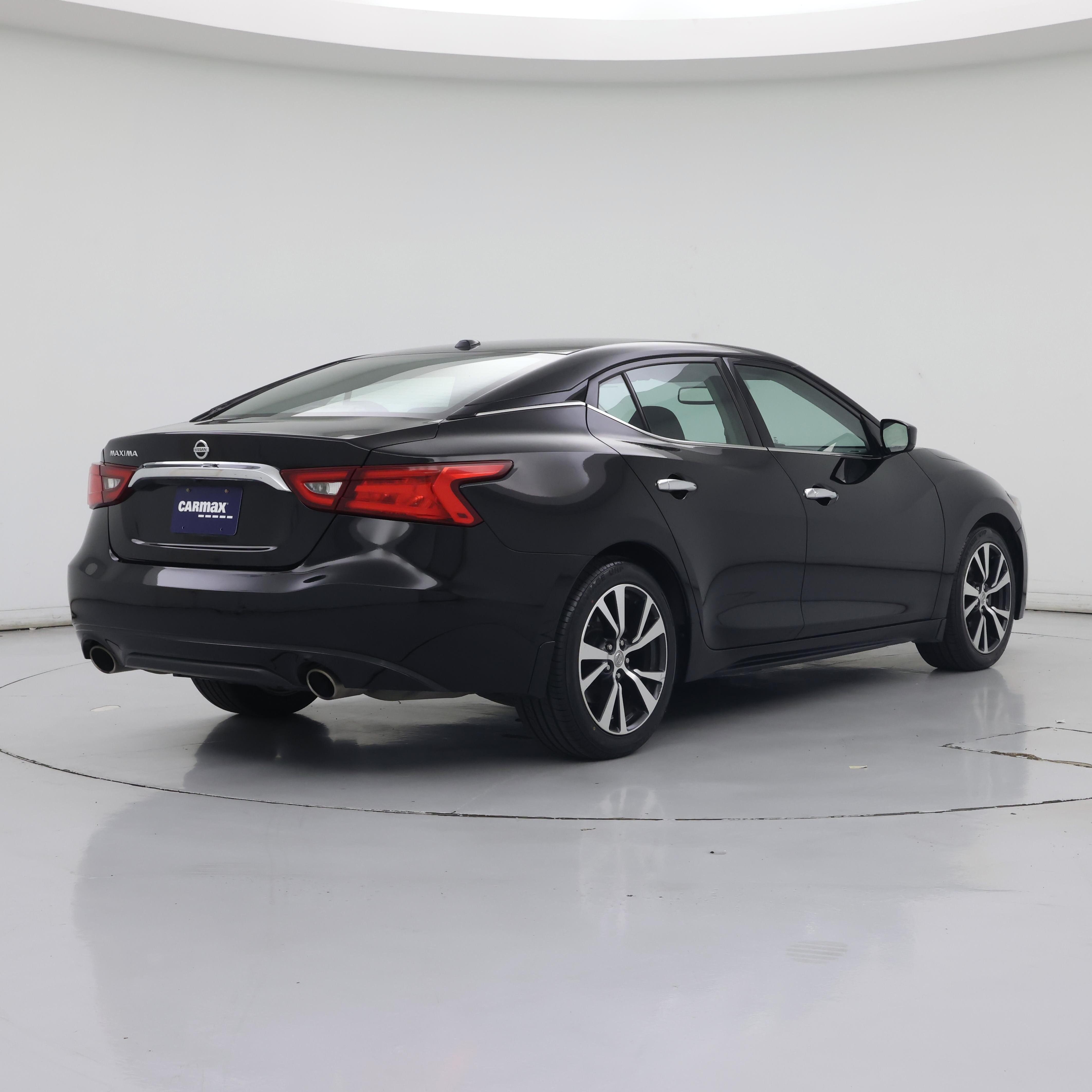 Thumbnail: 2017 Nissan Maxima - 8