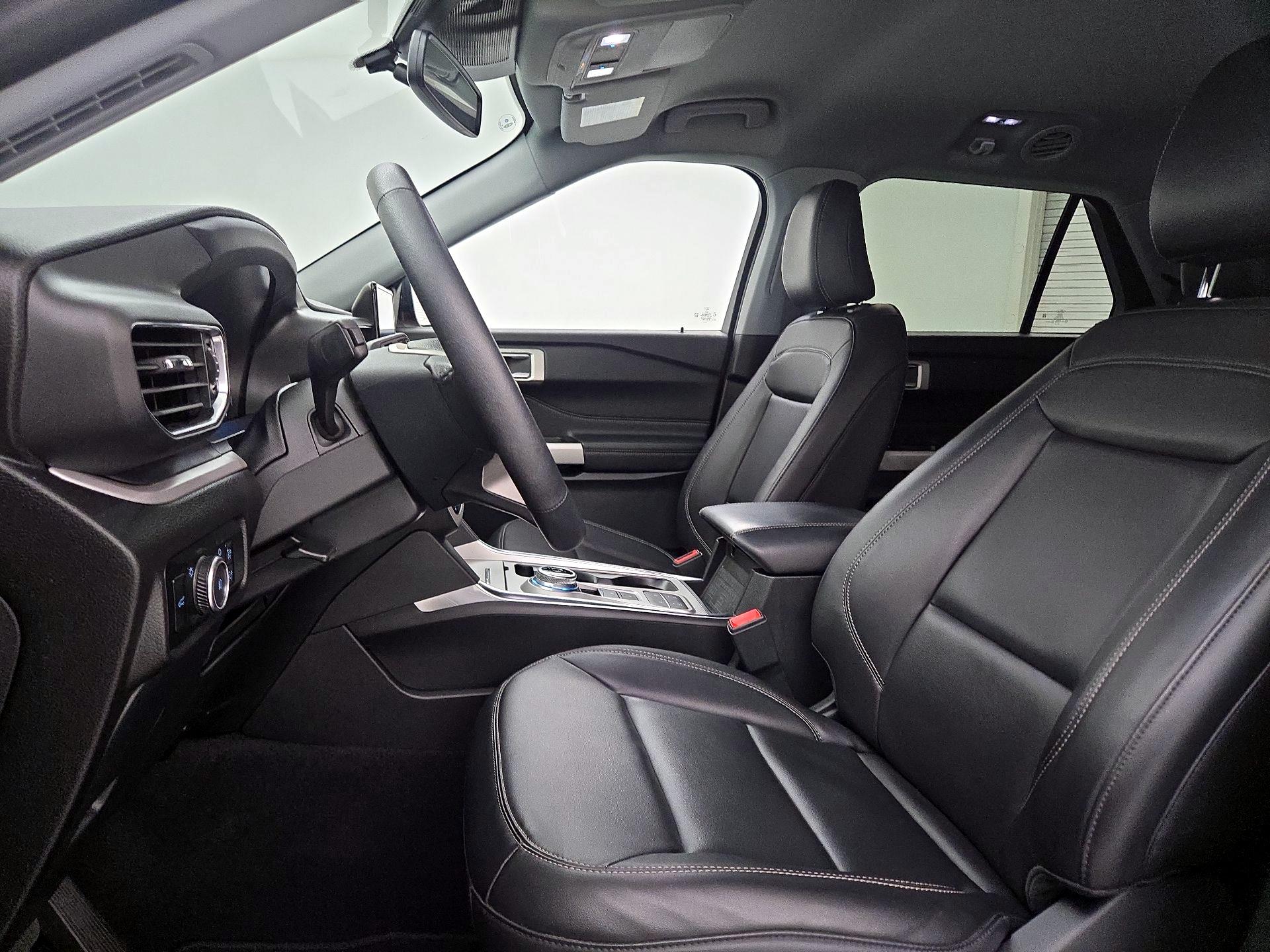 Thumbnail: 2023 Ford Explorer - 11