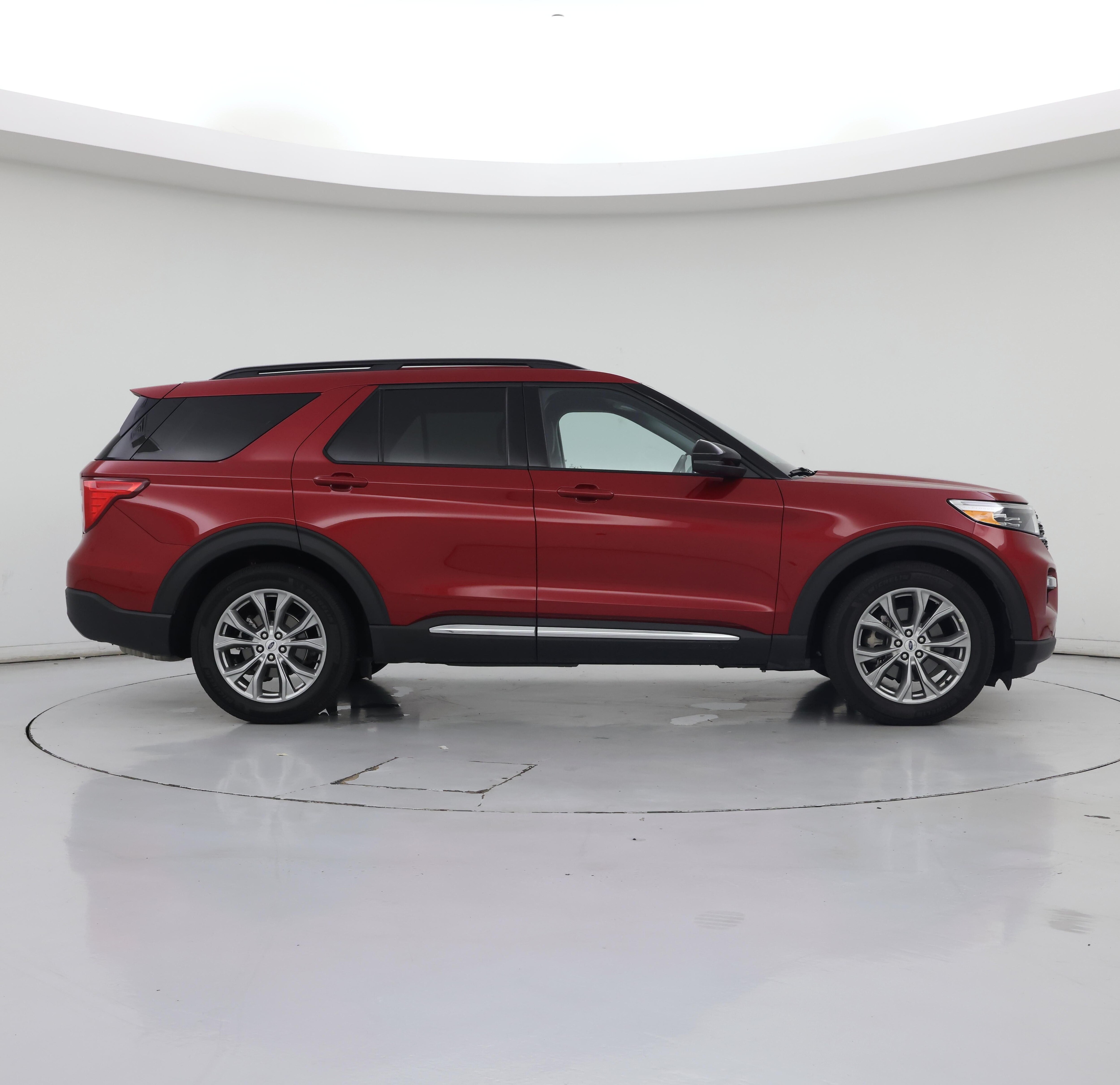Thumbnail: 2023 Ford Explorer - 7