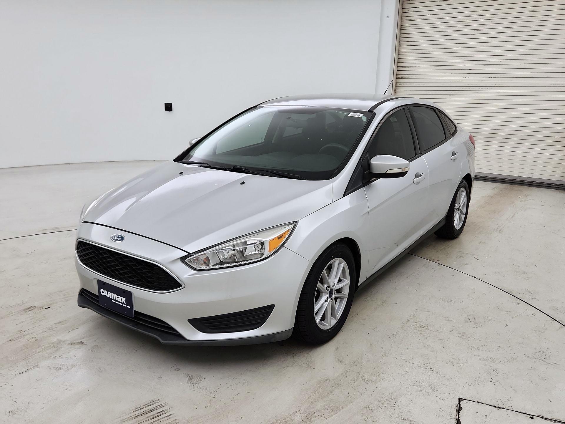 Thumbnail: 2017 Ford Focus - 3