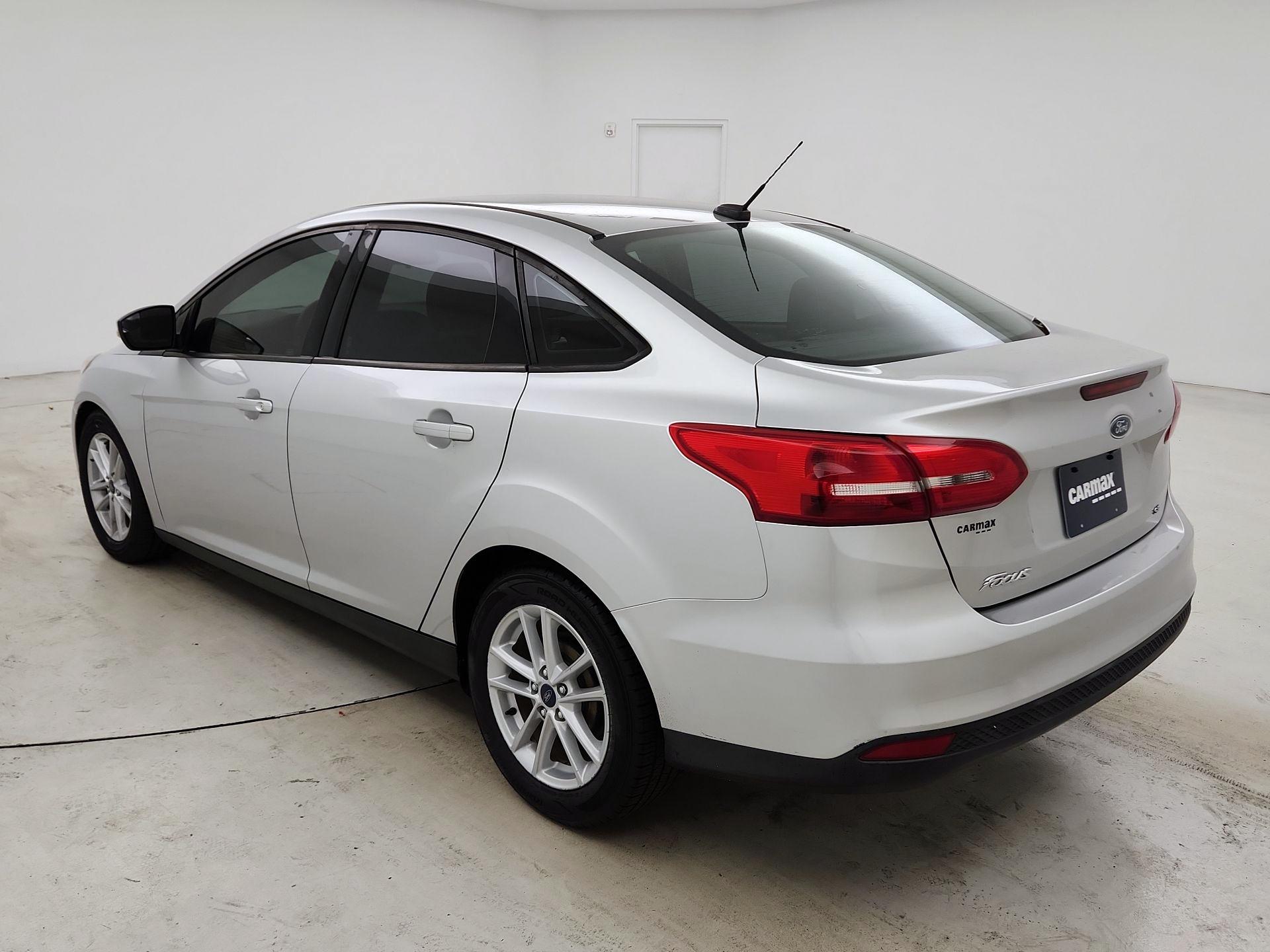 Thumbnail: 2017 Ford Focus - 7
